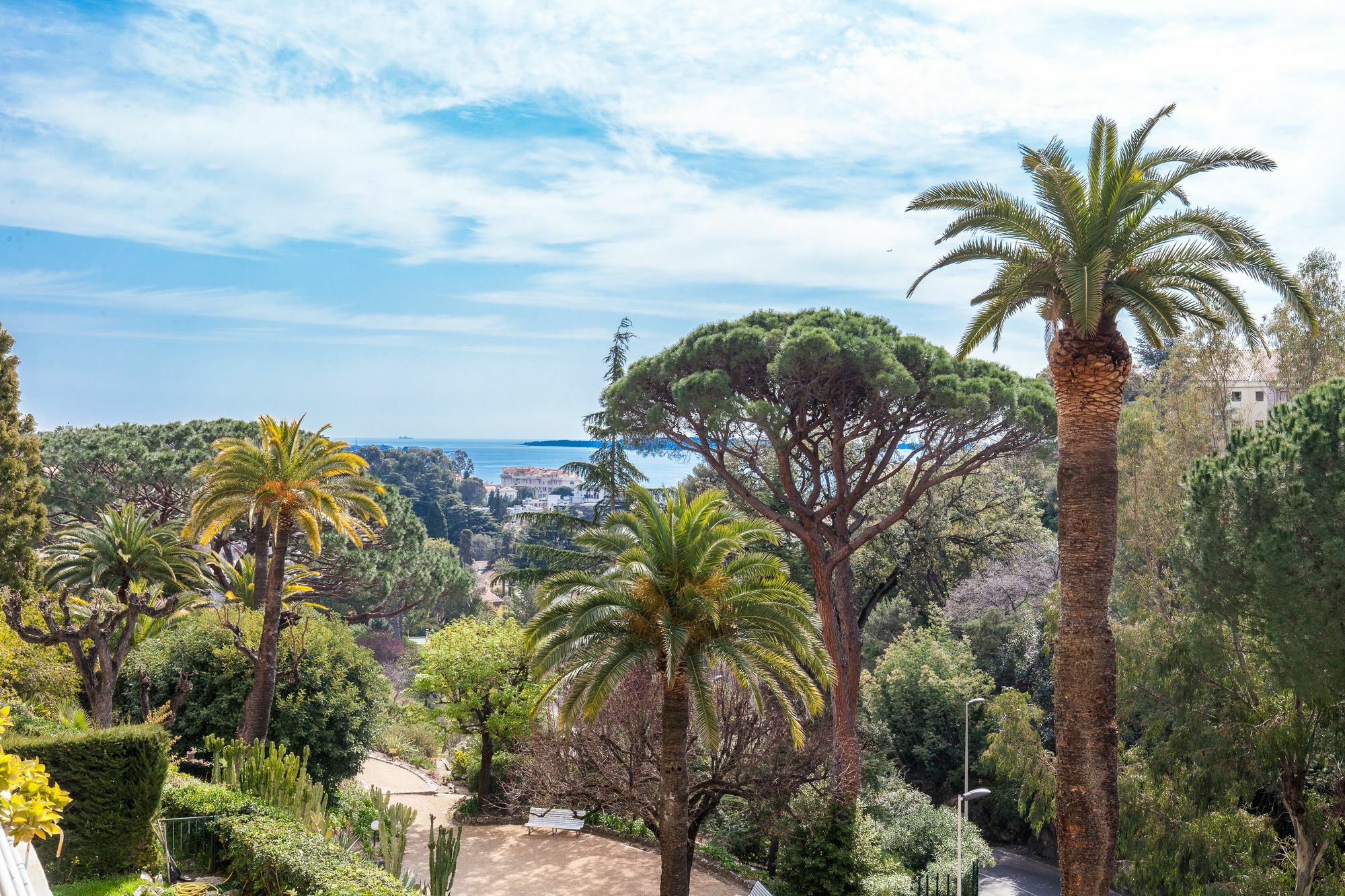 Apartment Les Oliviers Yhoost