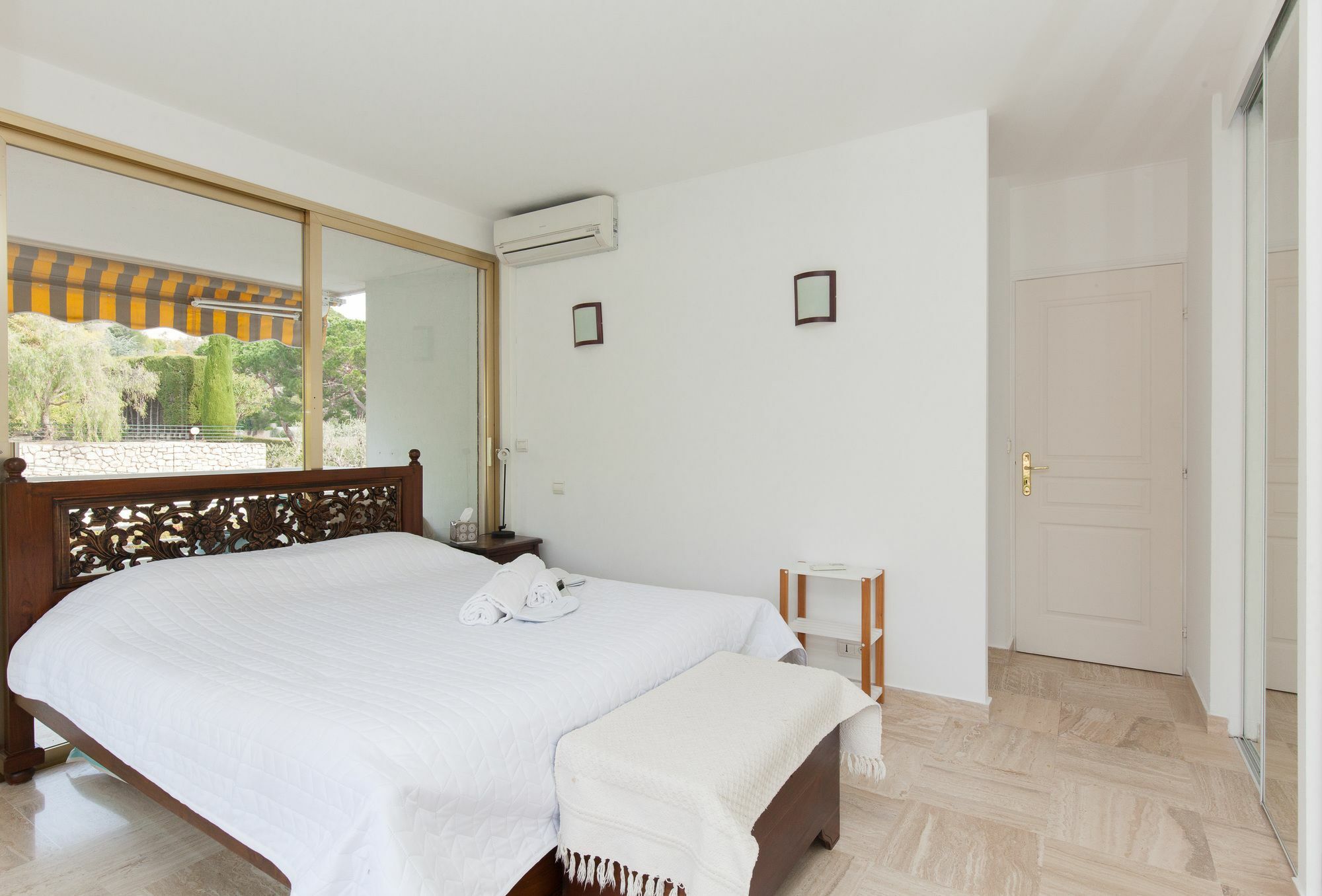 Apartment Les Oliviers Yhoost *