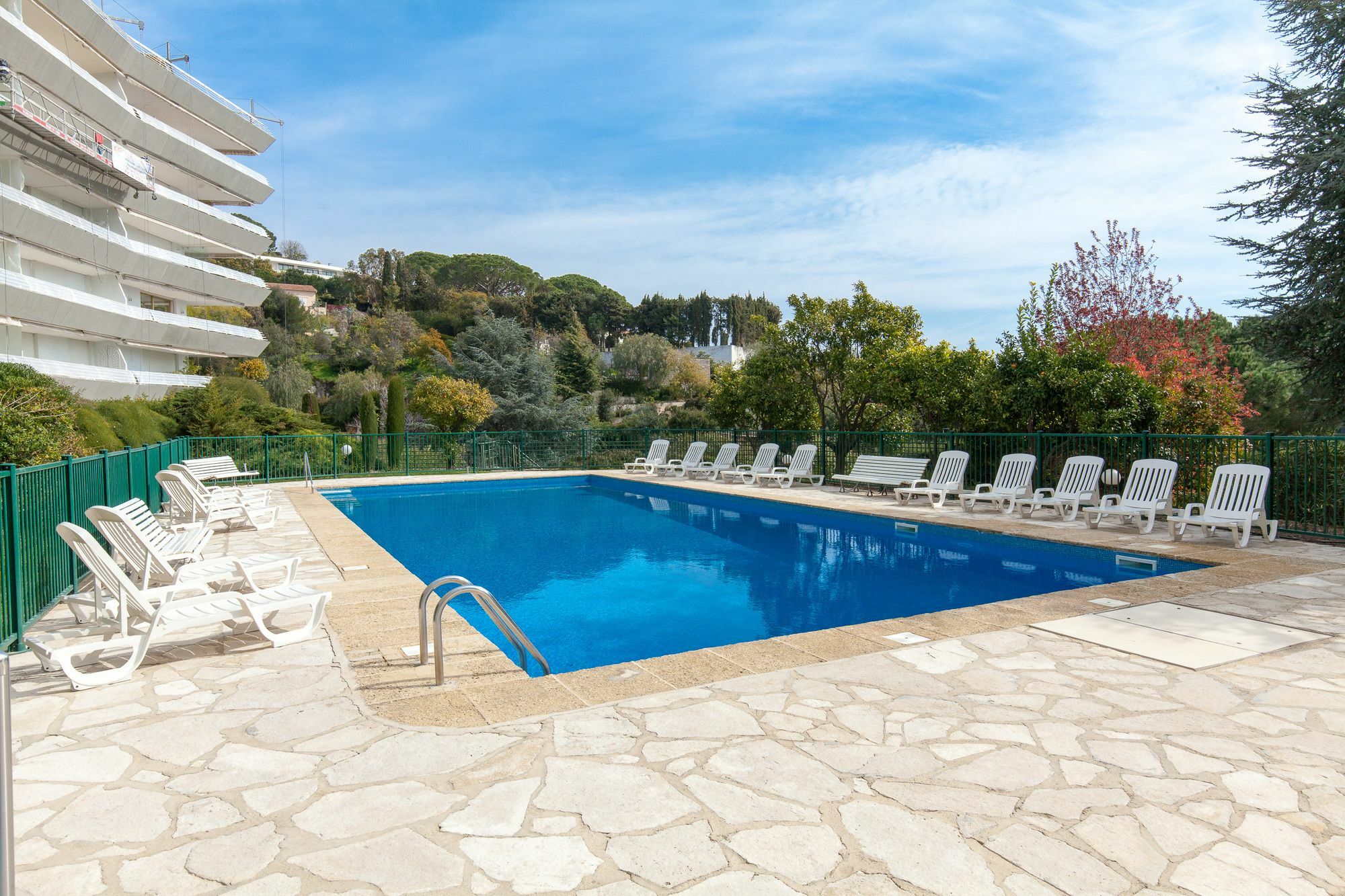 Les Oliviers Yhoost Apartment *