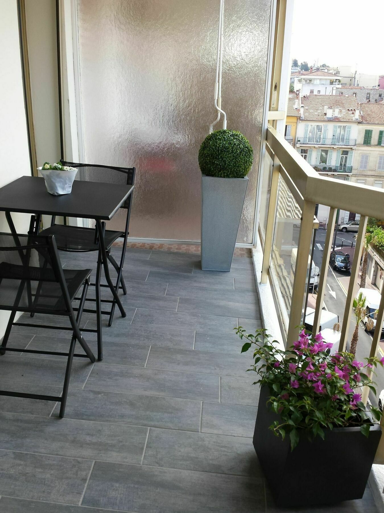 Apartment Brand New Super Center