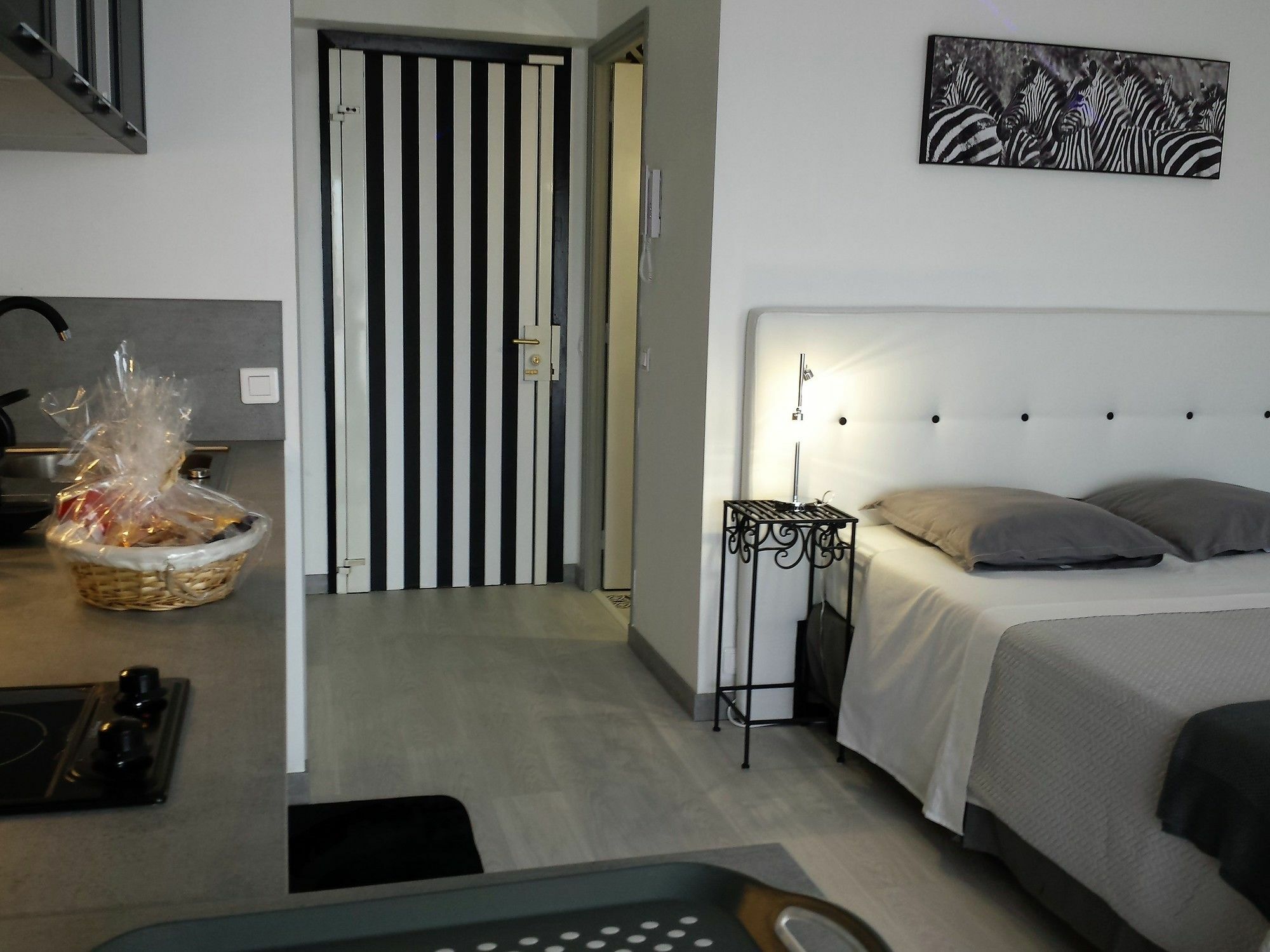 Brand New Super Center Cannes
