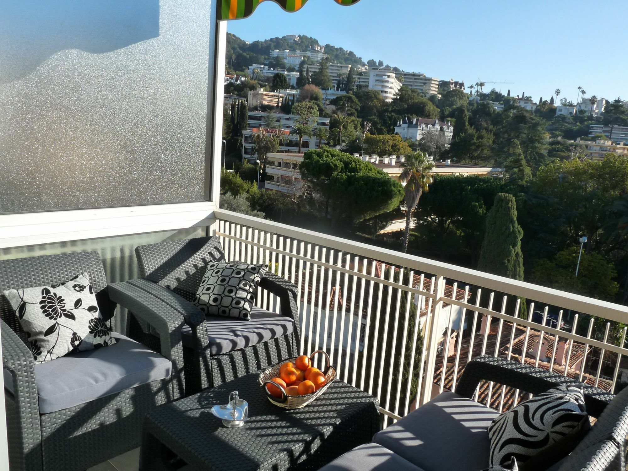 Beausejour Apartment *