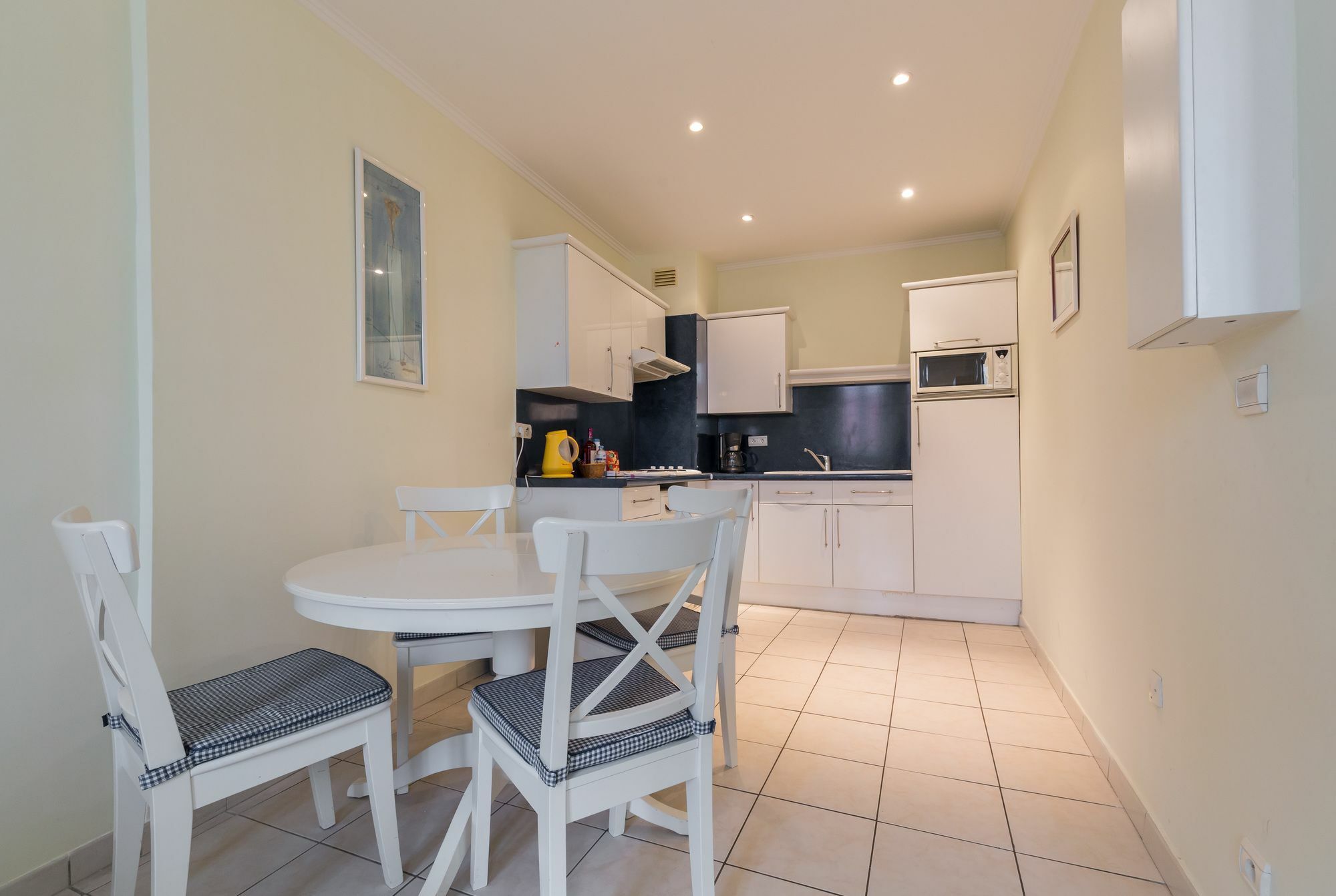 Godiva Apartment *