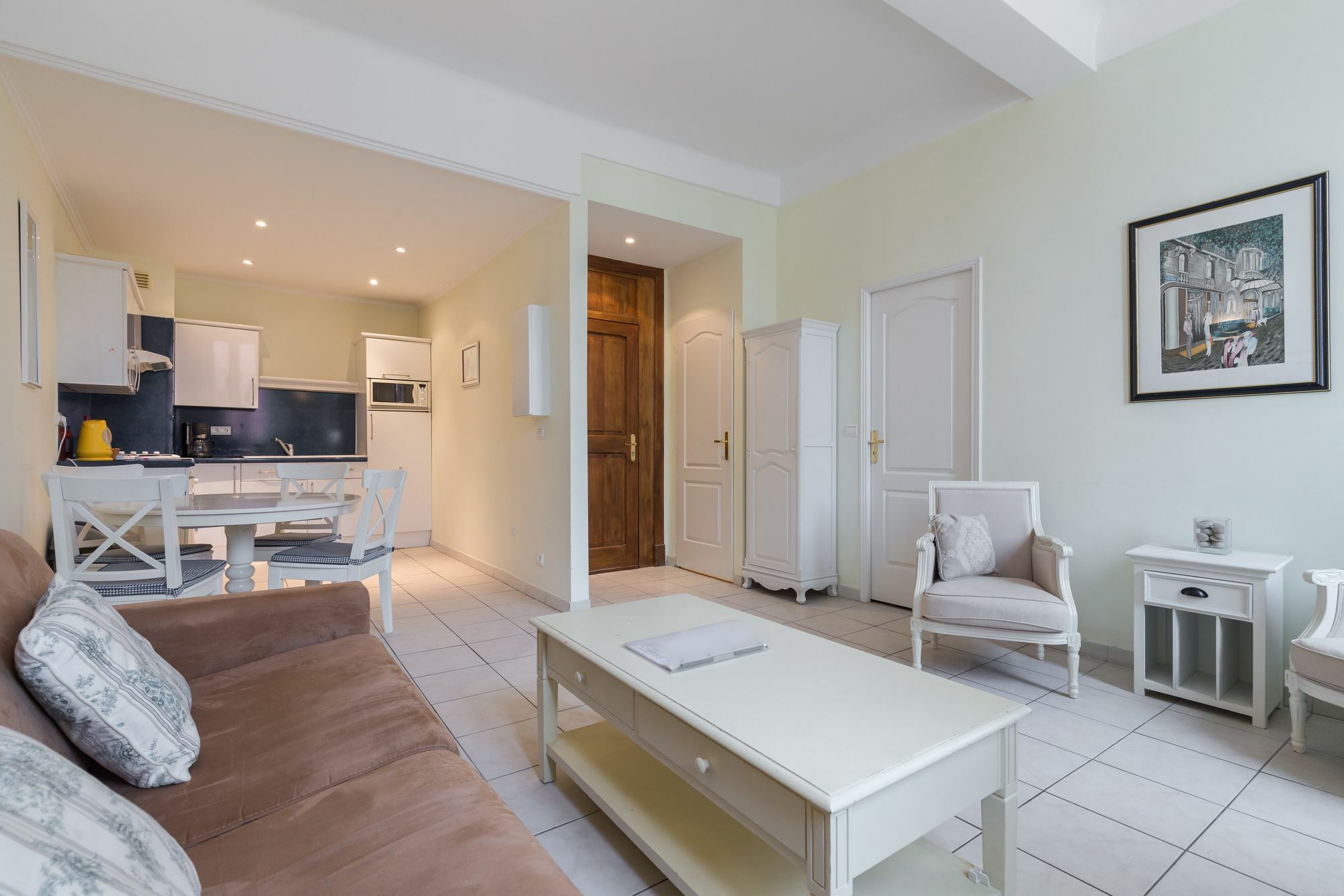 Godiva Apartment *
