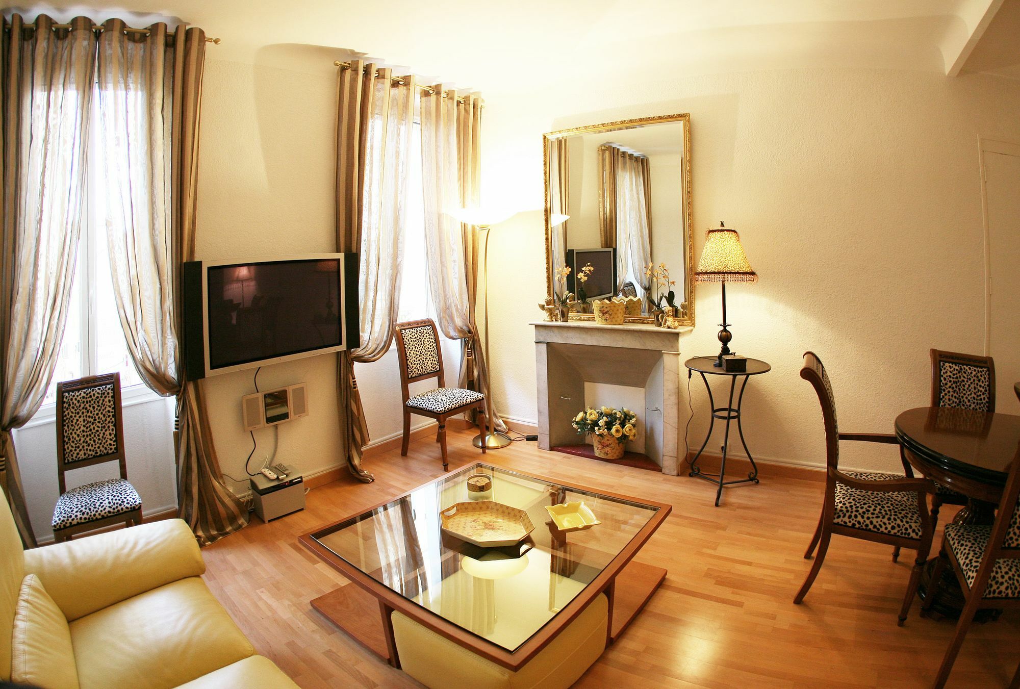 Helen Vagliano Apartment Cannes