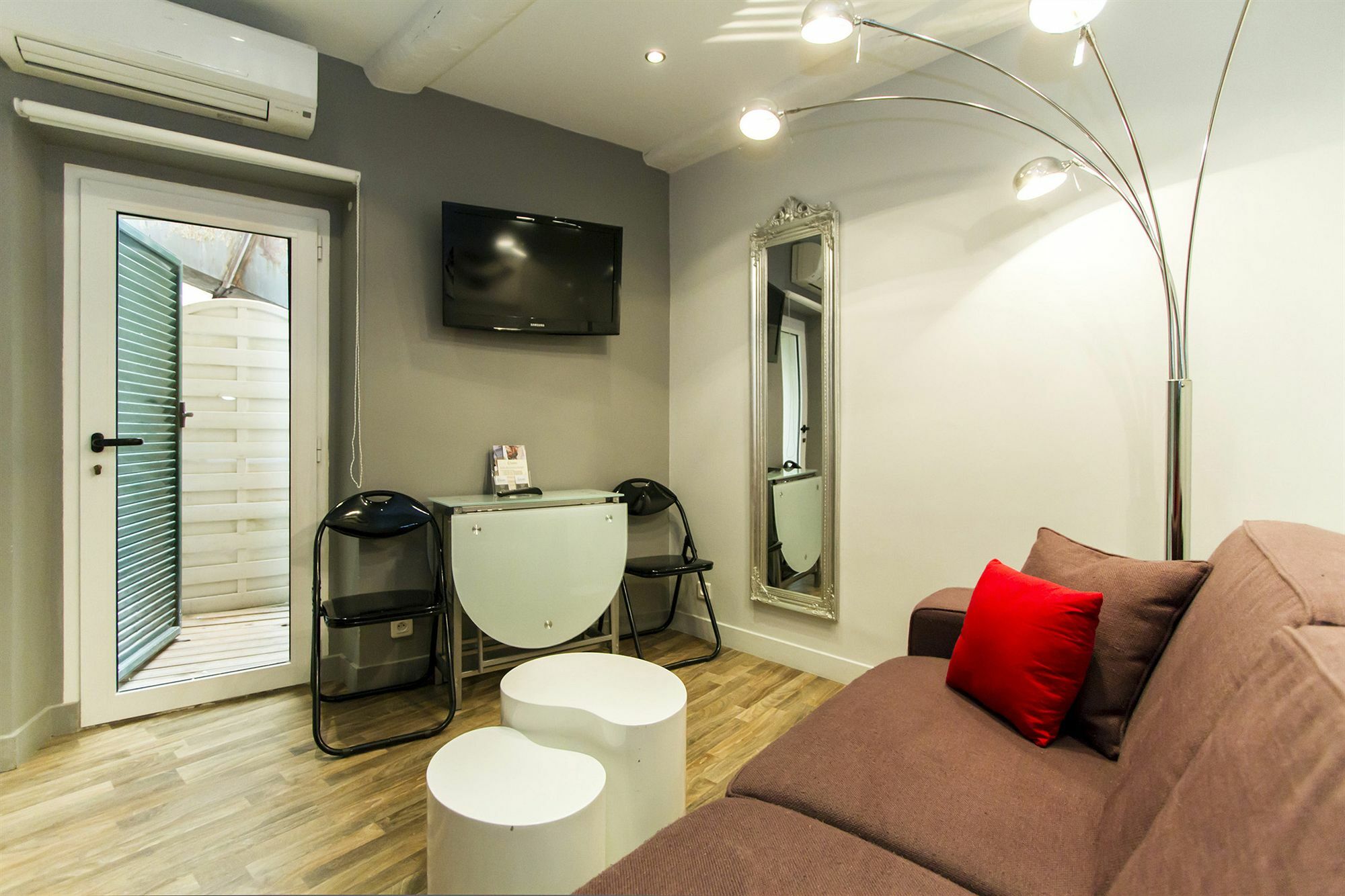 Florella Jean De Riouffe Apartment Cannes