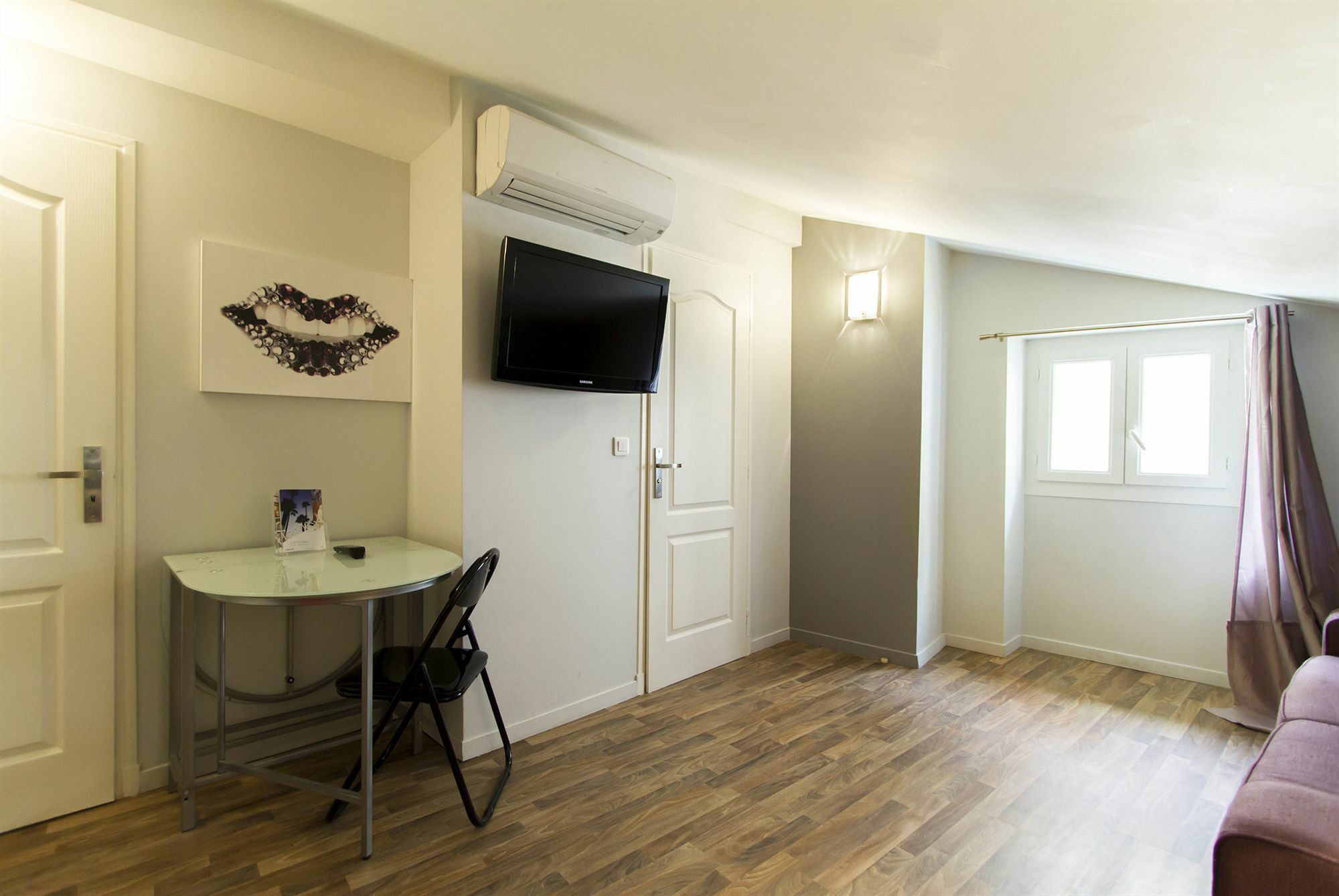 Florella Jean De Riouffe Apartment Cannes