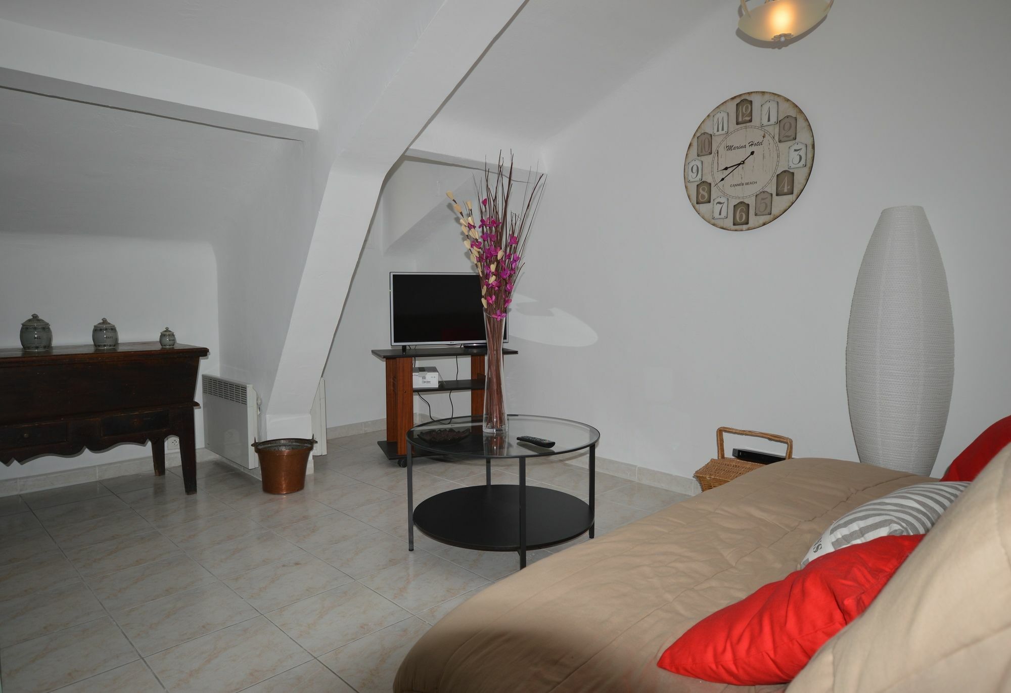 Good Value3 Bedrooms *