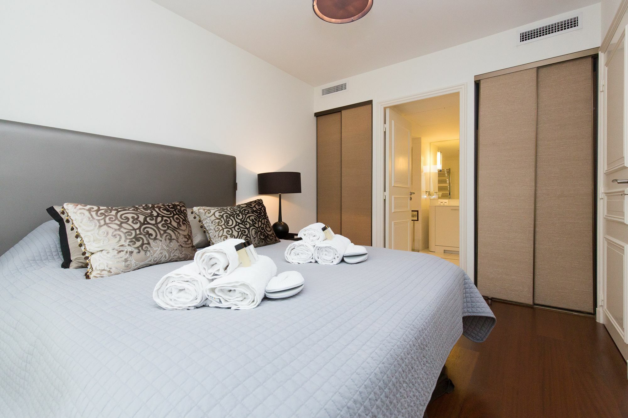 Apartment Carlton Riviera *