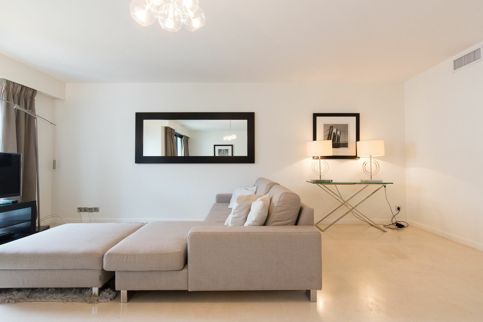 Carlton Riviera