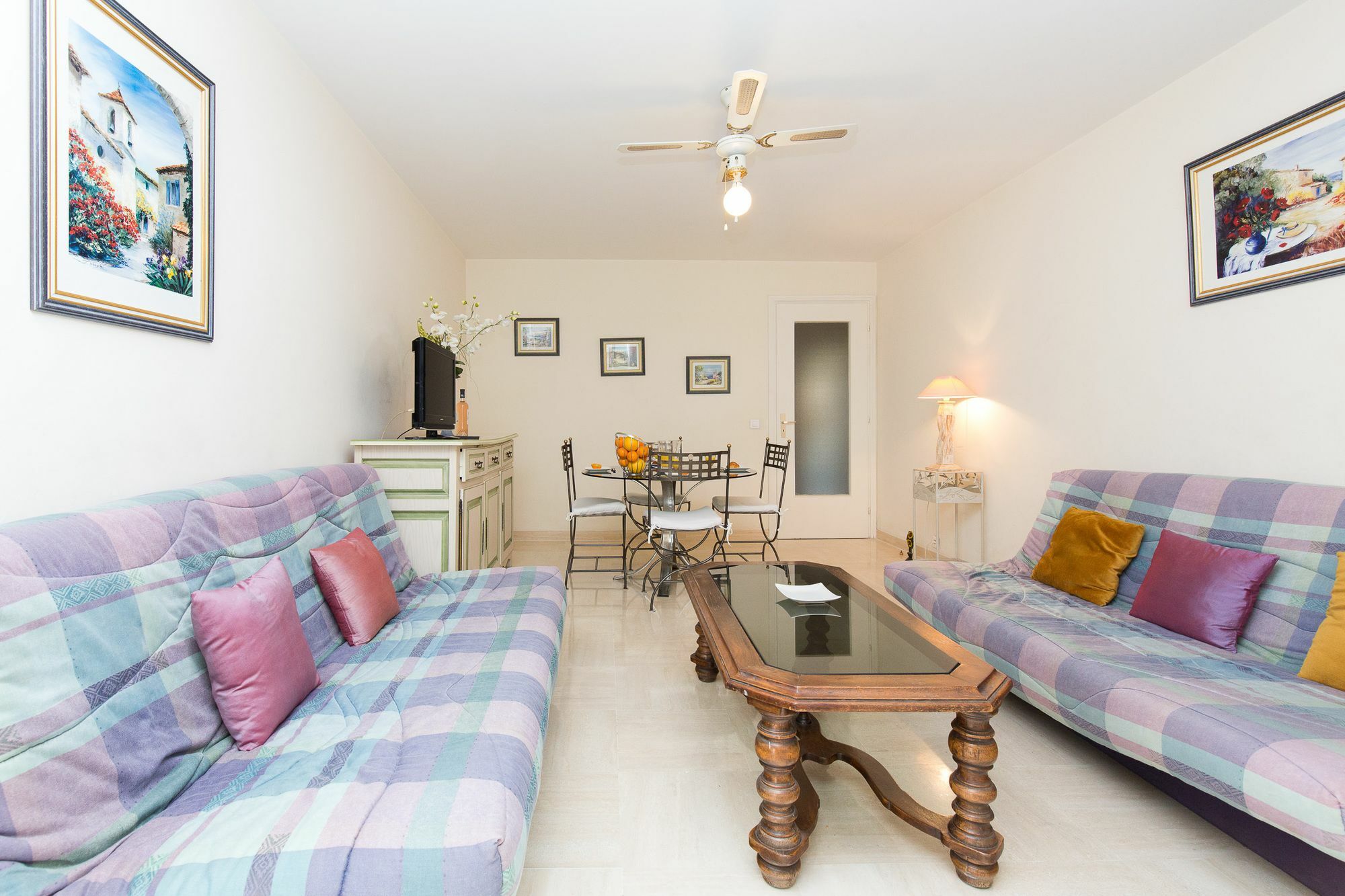 Apartment Palais Royal Yourhosthelper