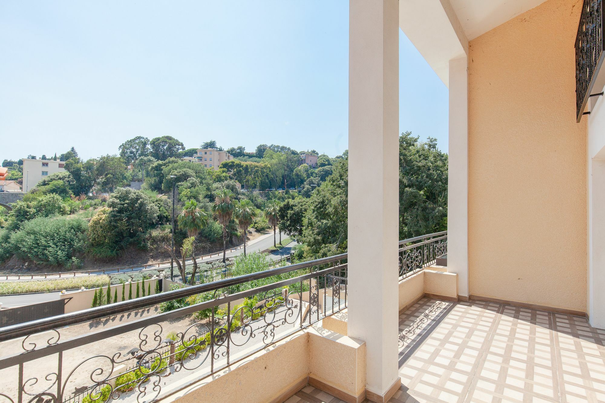 Apartment Corleone Cannes