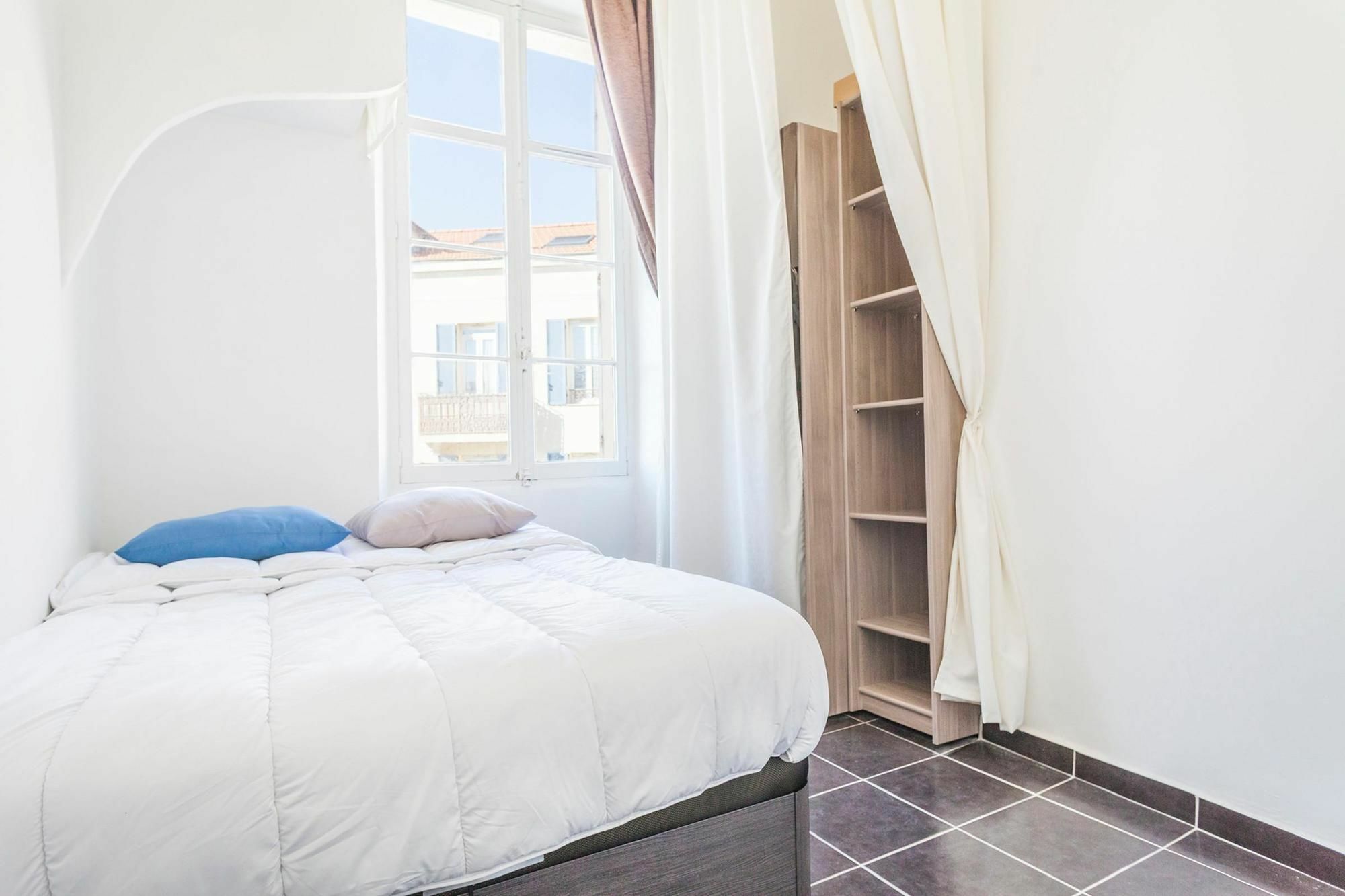 Apartment Continentale 1 *