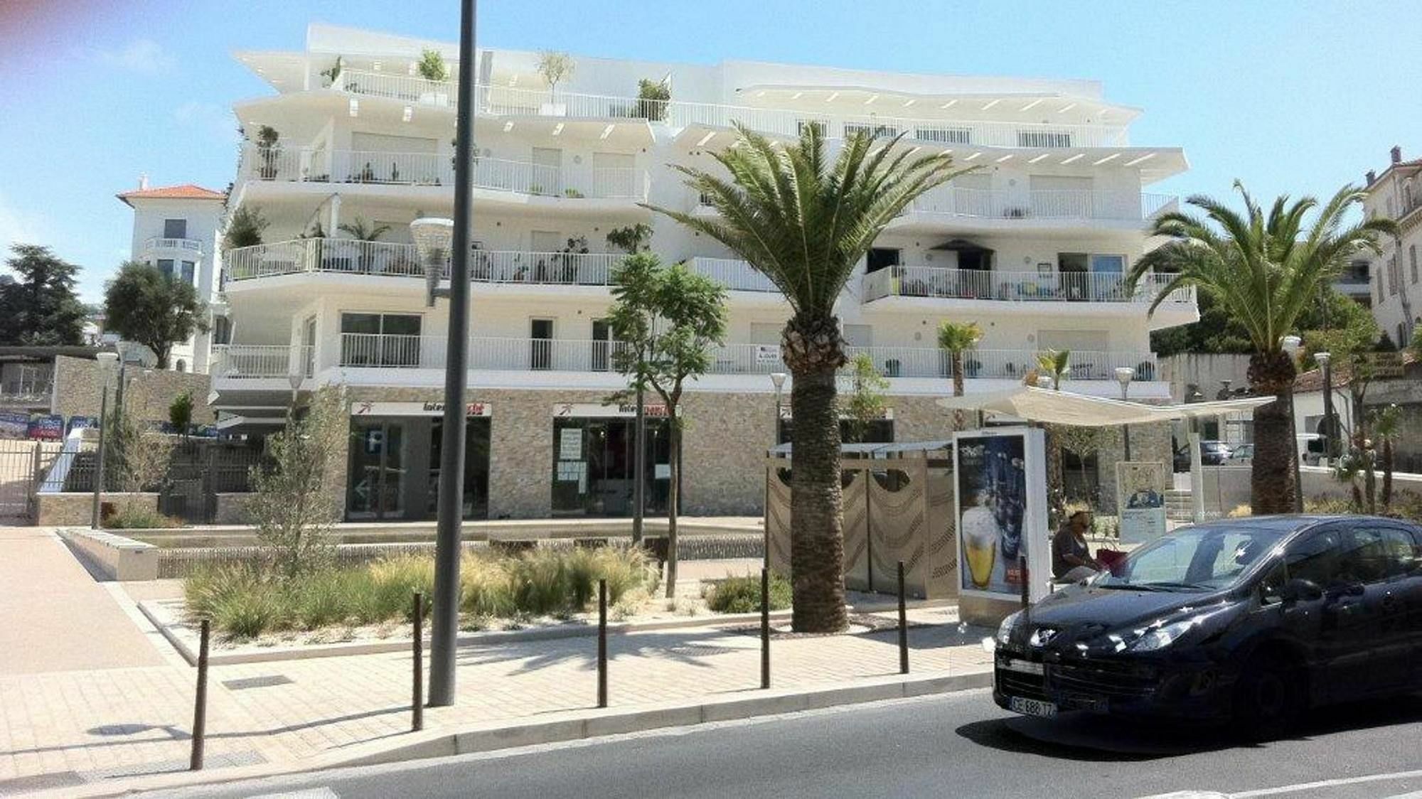 In Cannes, With Wonderful Mountain View, Terrace And Wifi - 500 Appartement Cannes
