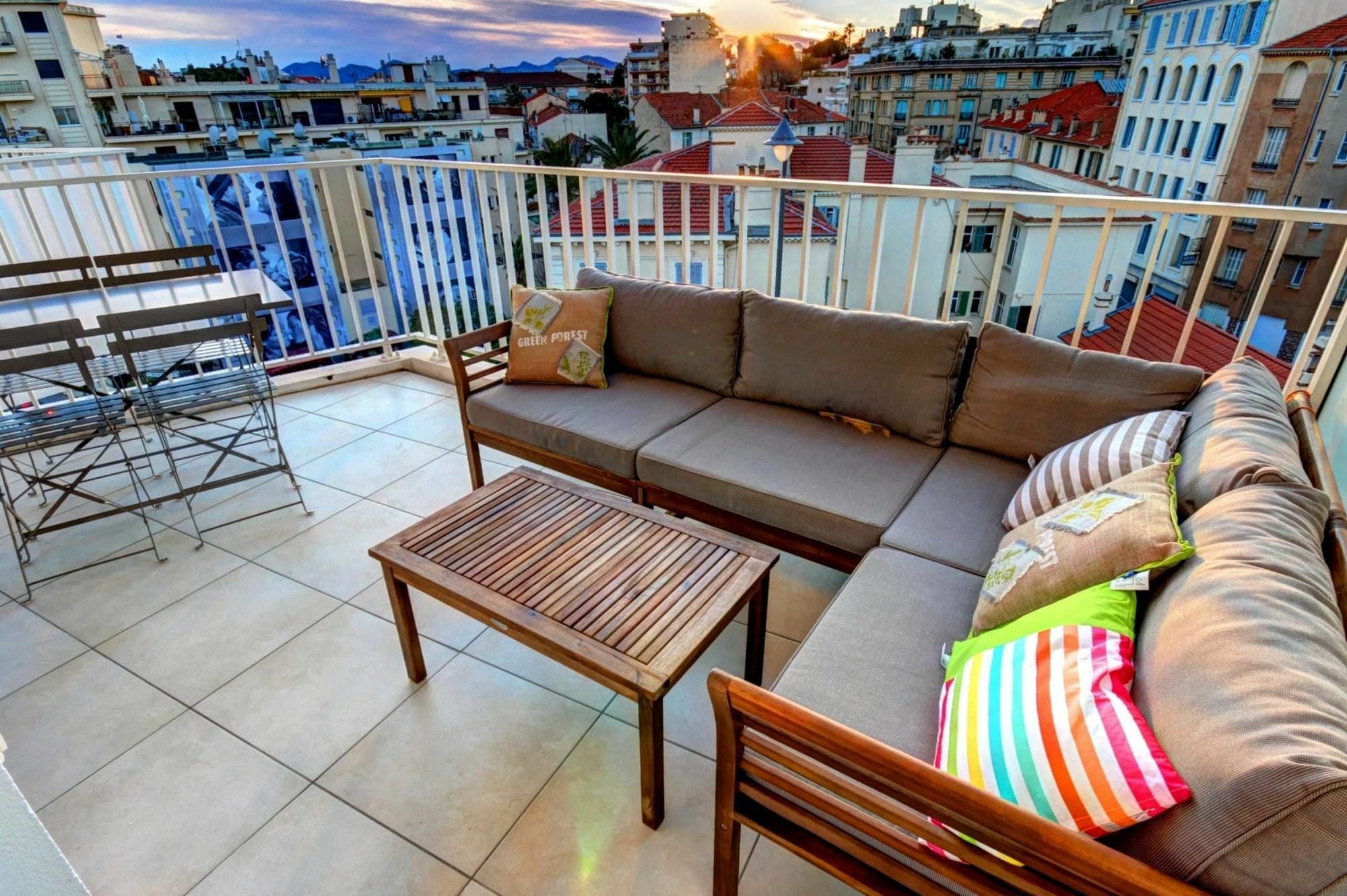 Appartement In Cannes, With Wonderful Mountain View, Terrace And Wifi - 500 Cannes