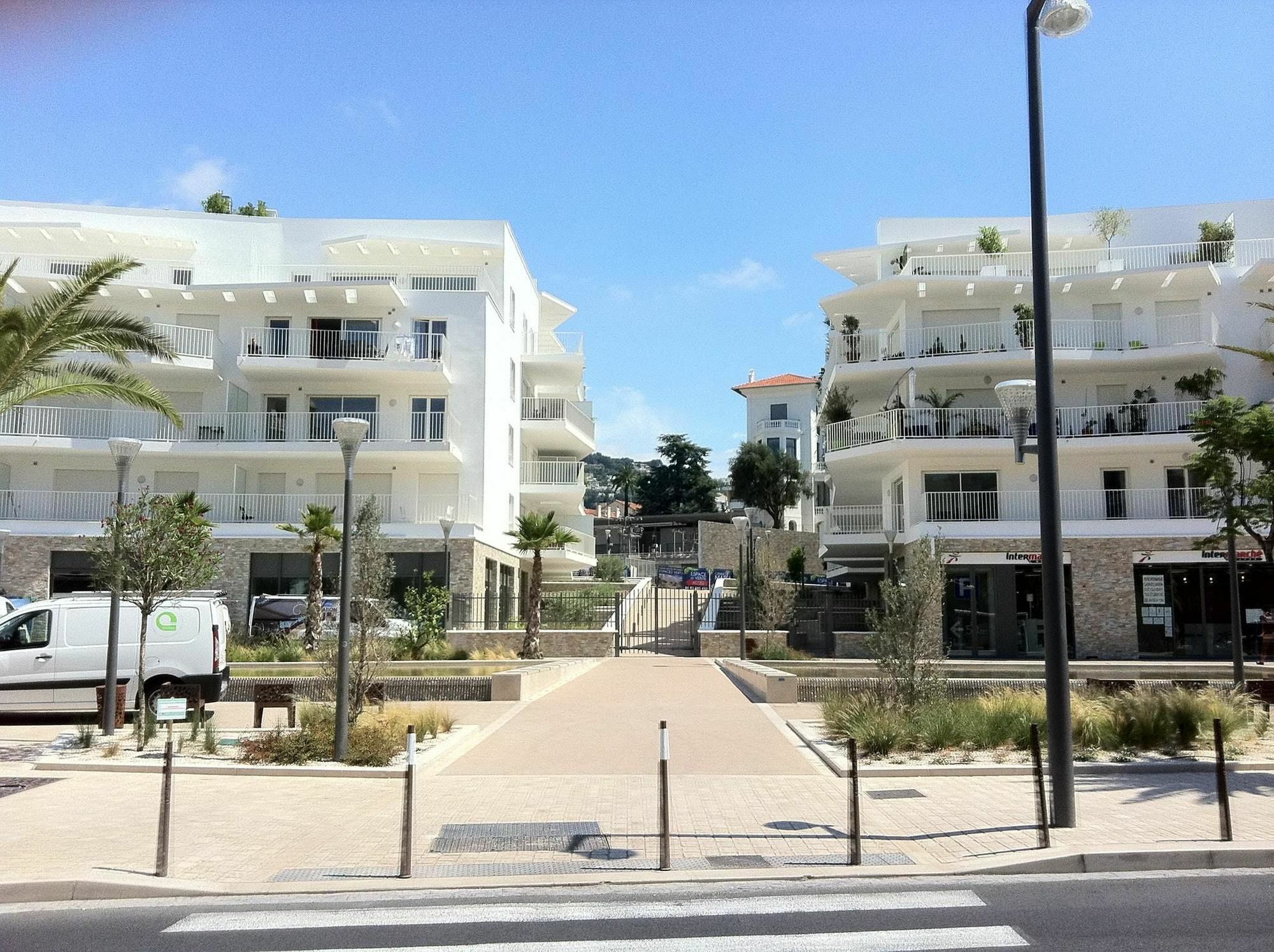 Apartment In Cannes, With Wonderful Mountain View, Terrace And Wifi - 500