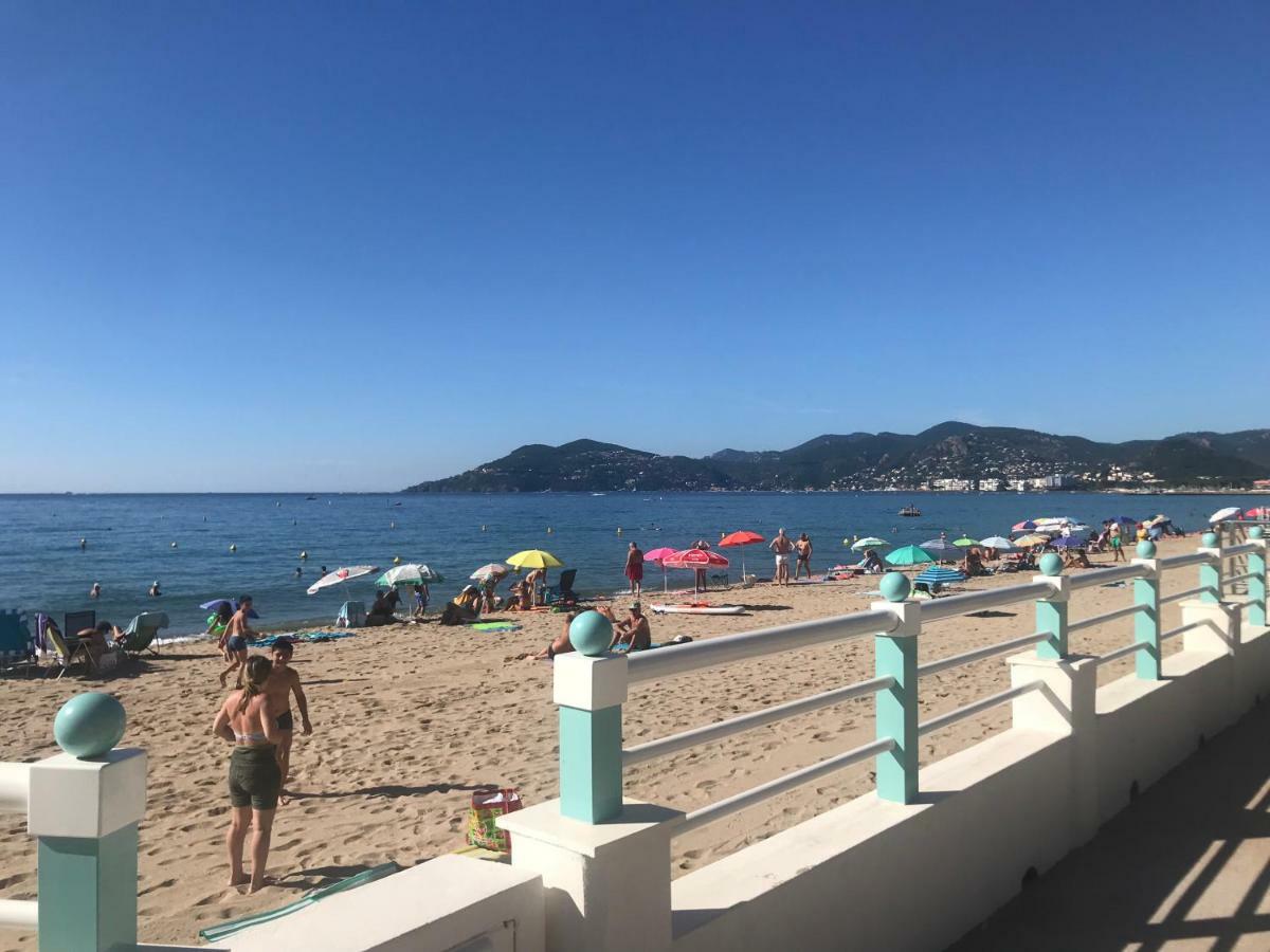 A 2 Pas De La Cannes