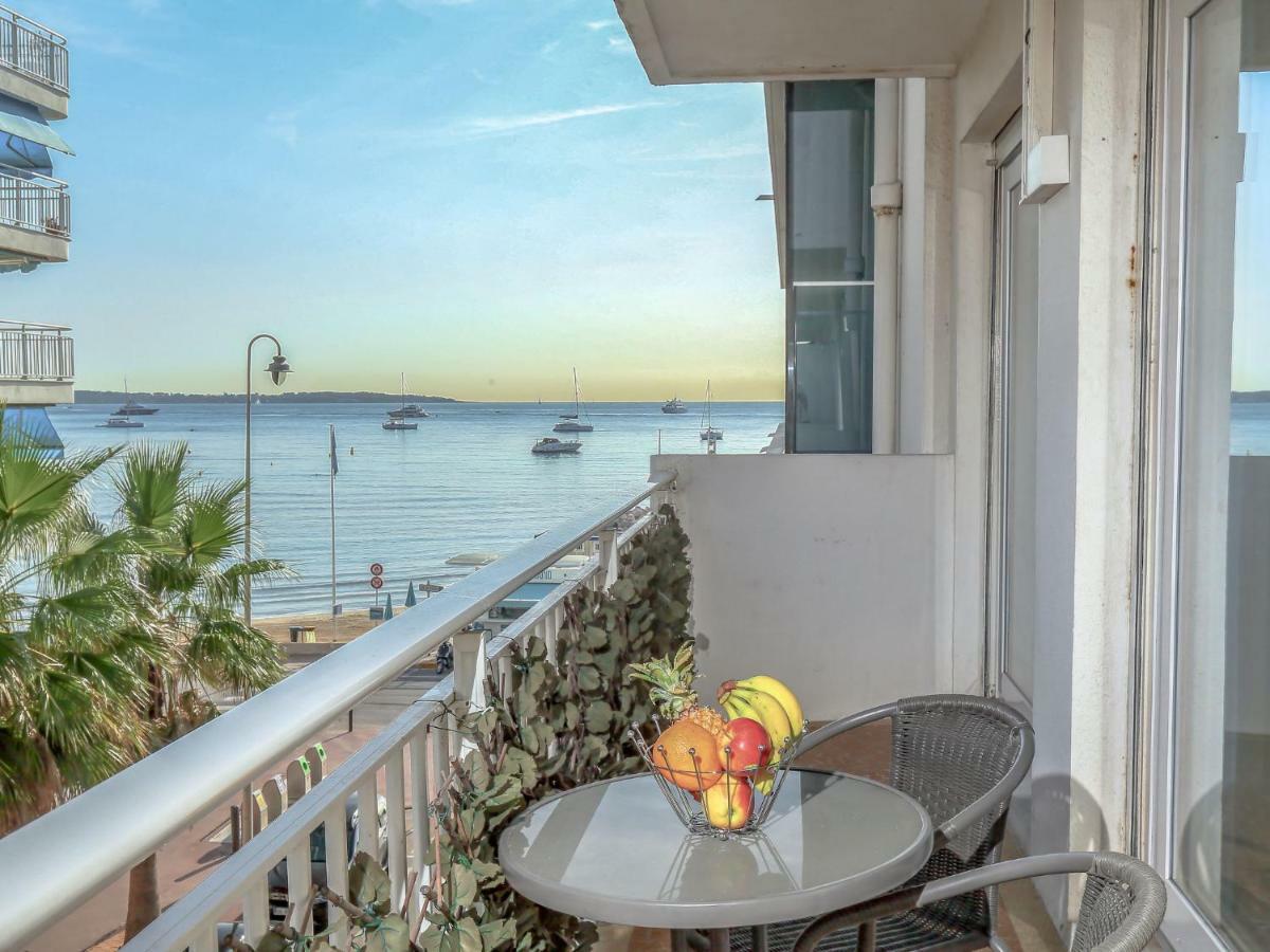 Appartement Reine Astrid-3 By Interhome