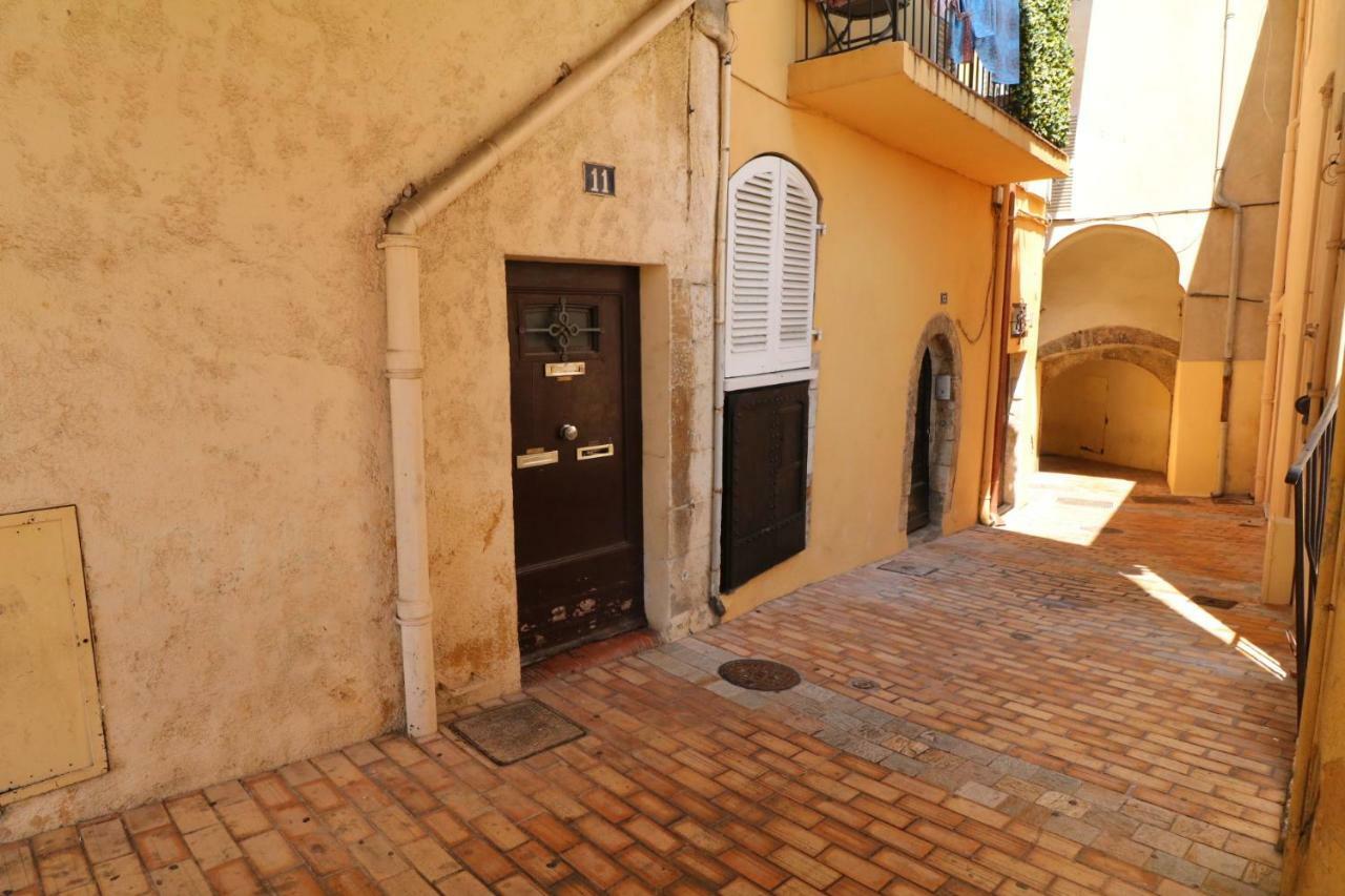 Apartment 1 Bedroom Suquet, 6 Min From The Palais, Balcony & Port View 220 Cannes