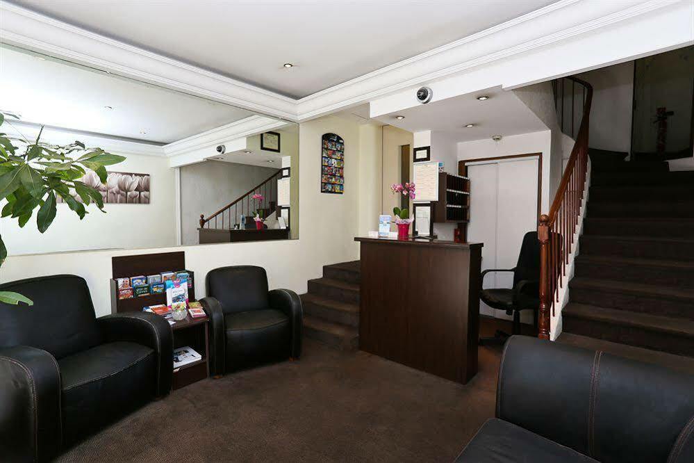 P.l.m. Hotel 2*