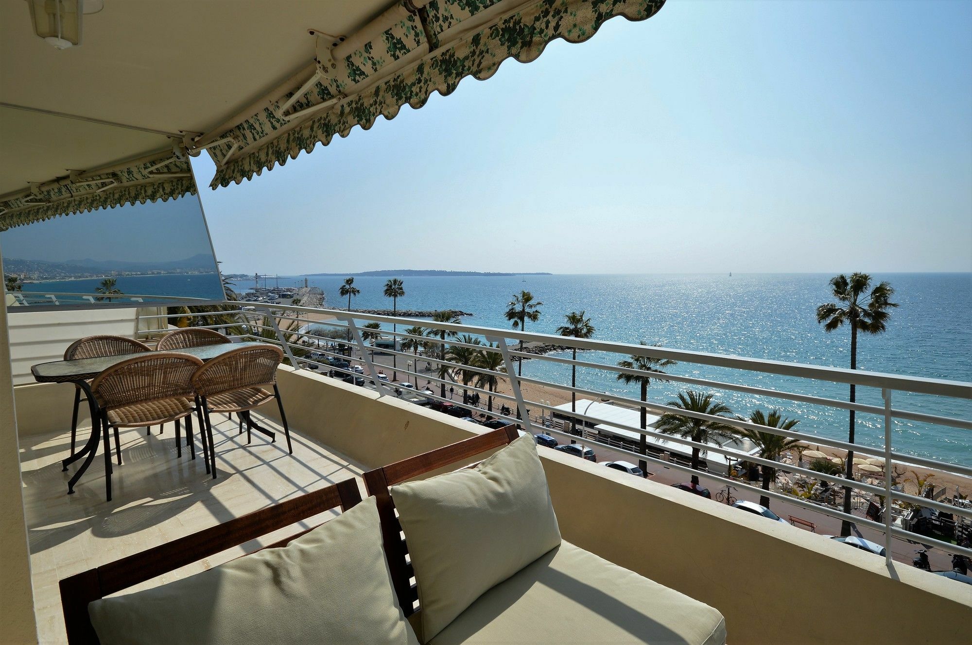 Wonderful Seafront Appartement *