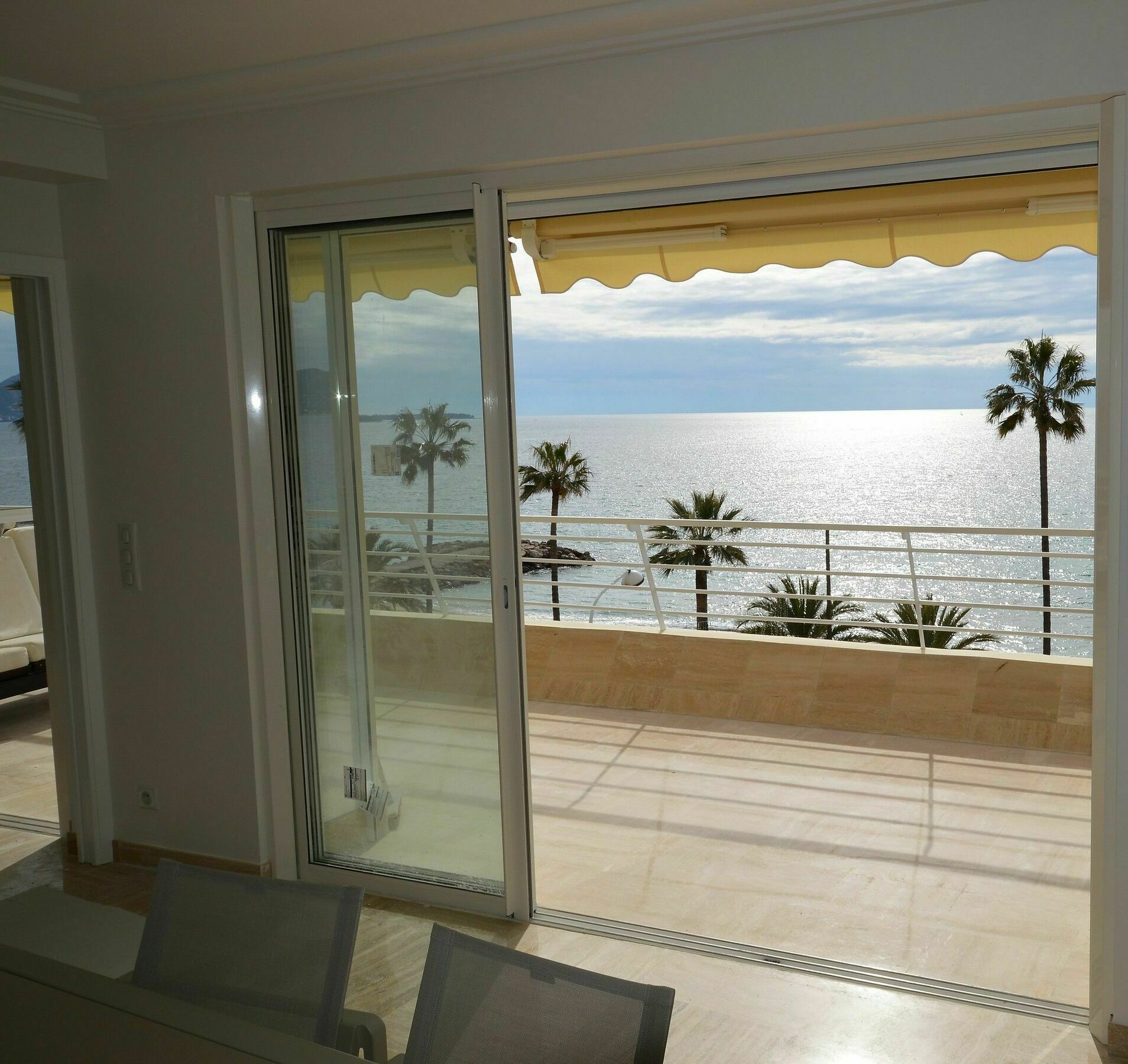 Wonderful Seafront *