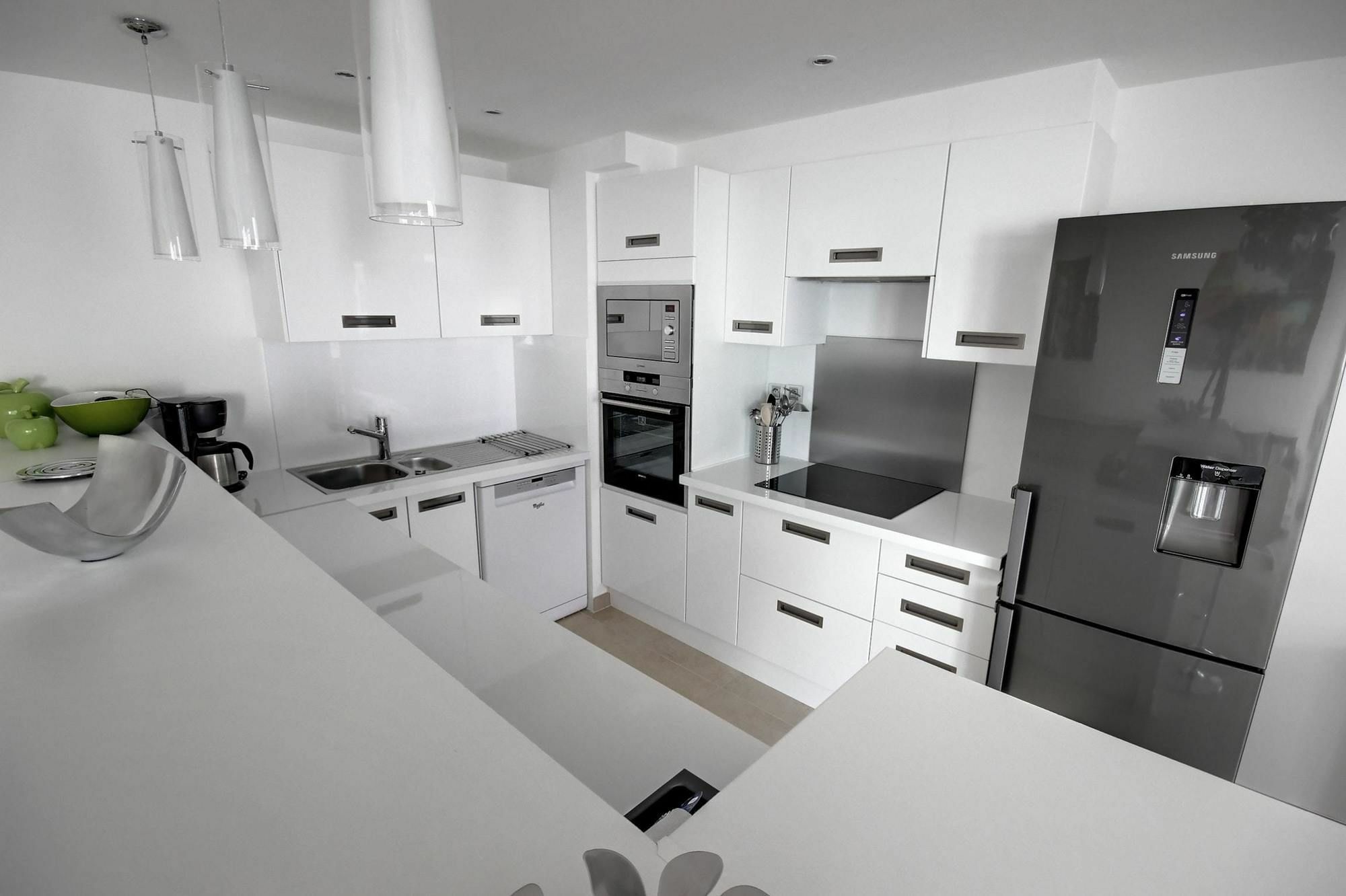 With 2 Bedrooms In Cannes, With Wonderful View, Furnish Cannes