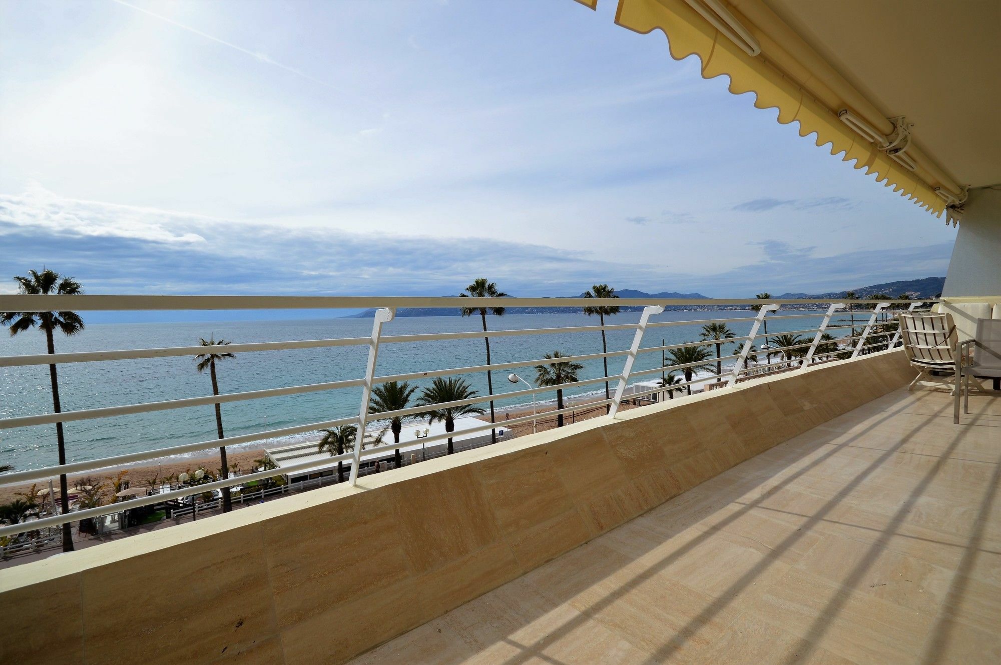 Wonderful Seafront Appartement