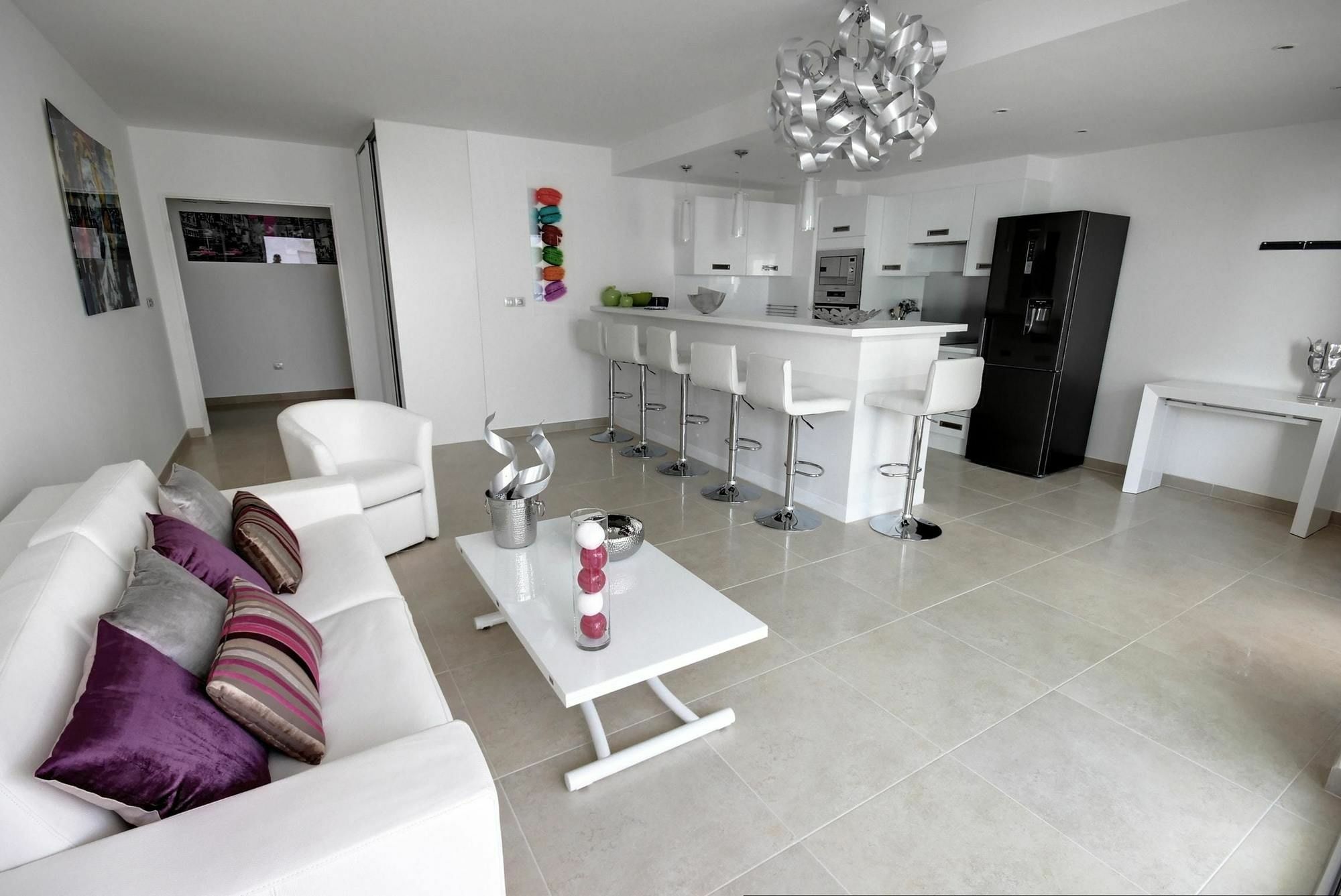 With 2 Bedrooms In Cannes, With Wonderful View, Furnish Apartment *