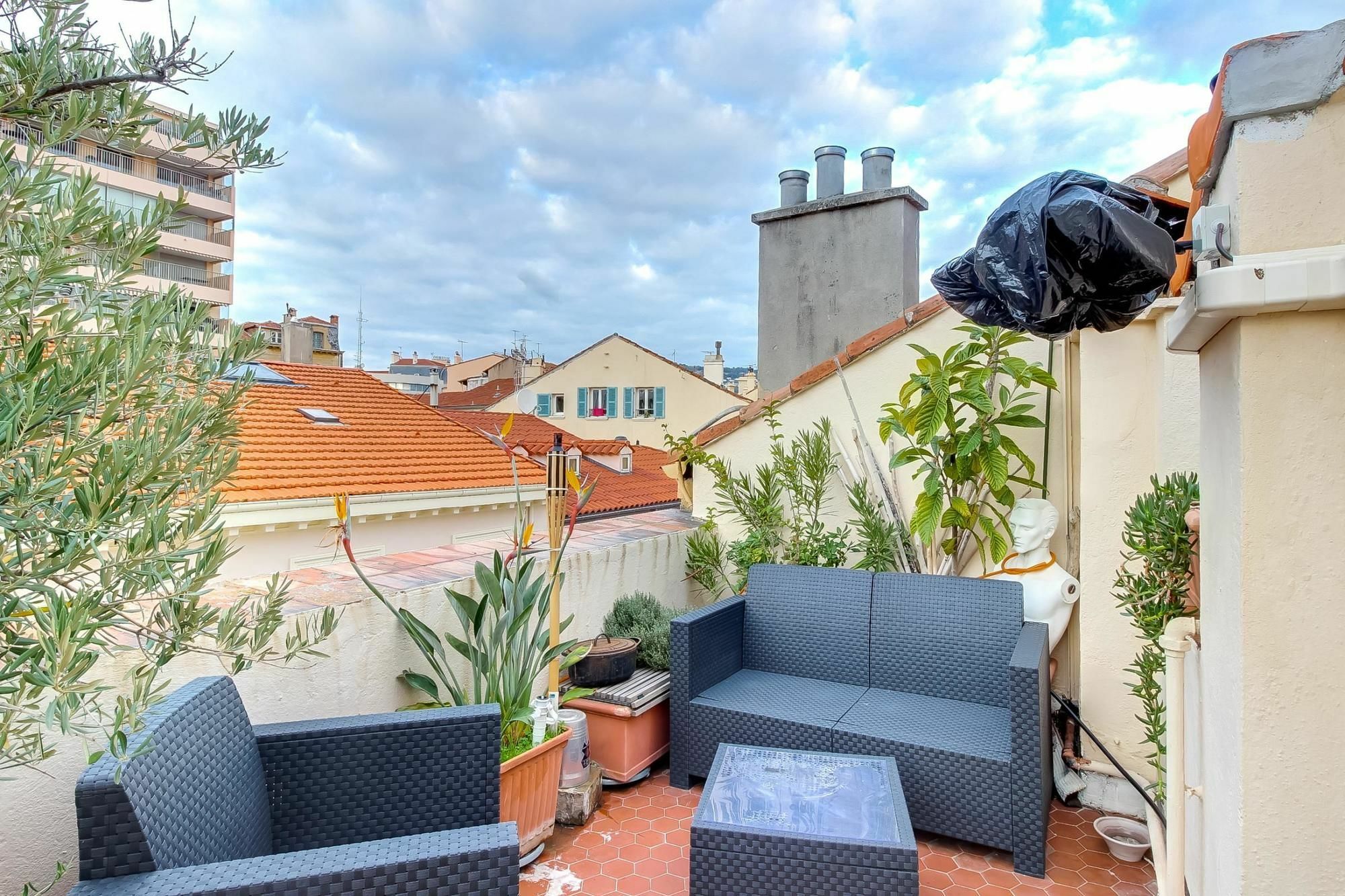 3 Meynadier 1 Apartment *