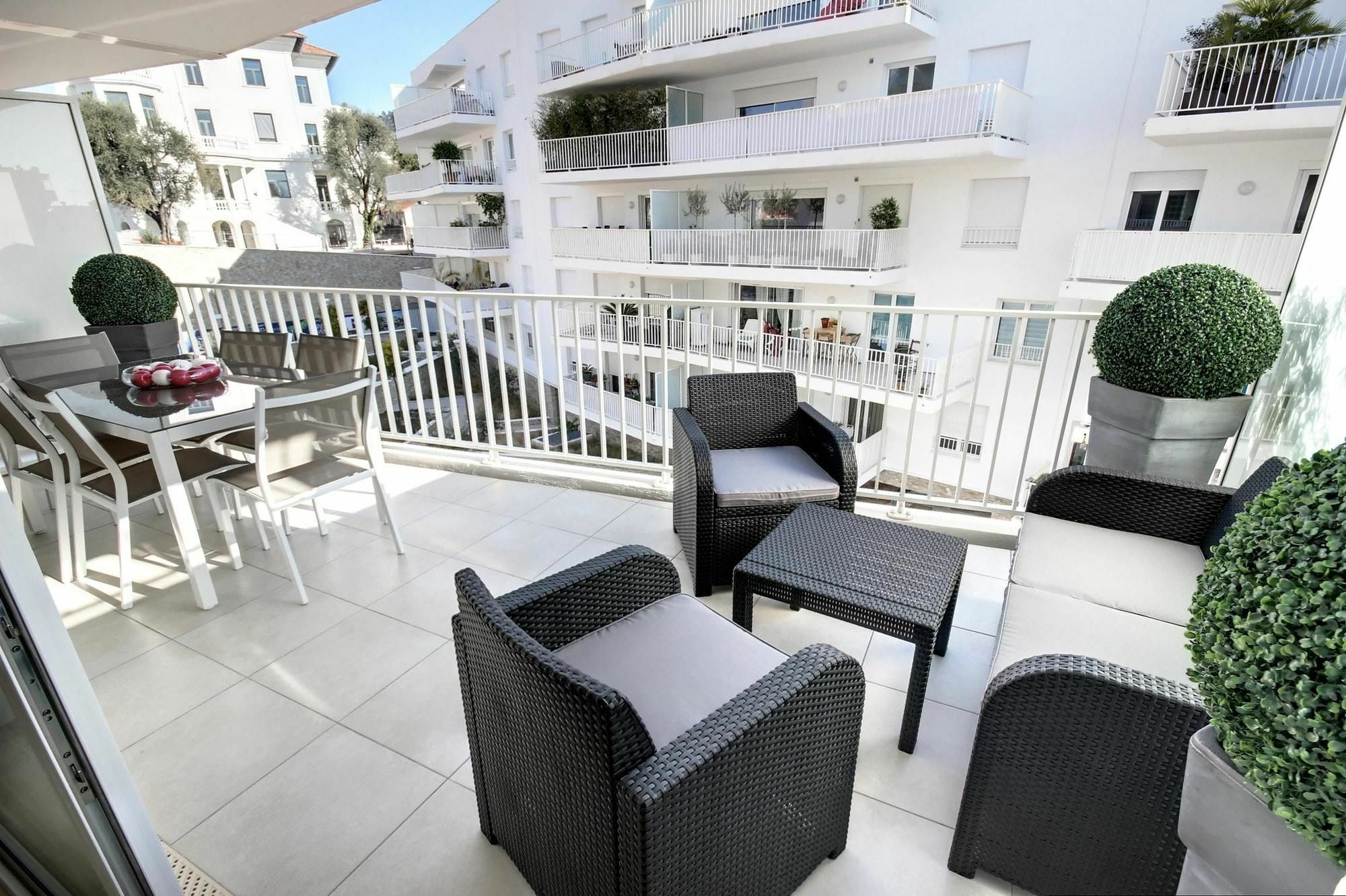With 2 Bedrooms In Cannes, With Wonderful View, Furnish Cannes