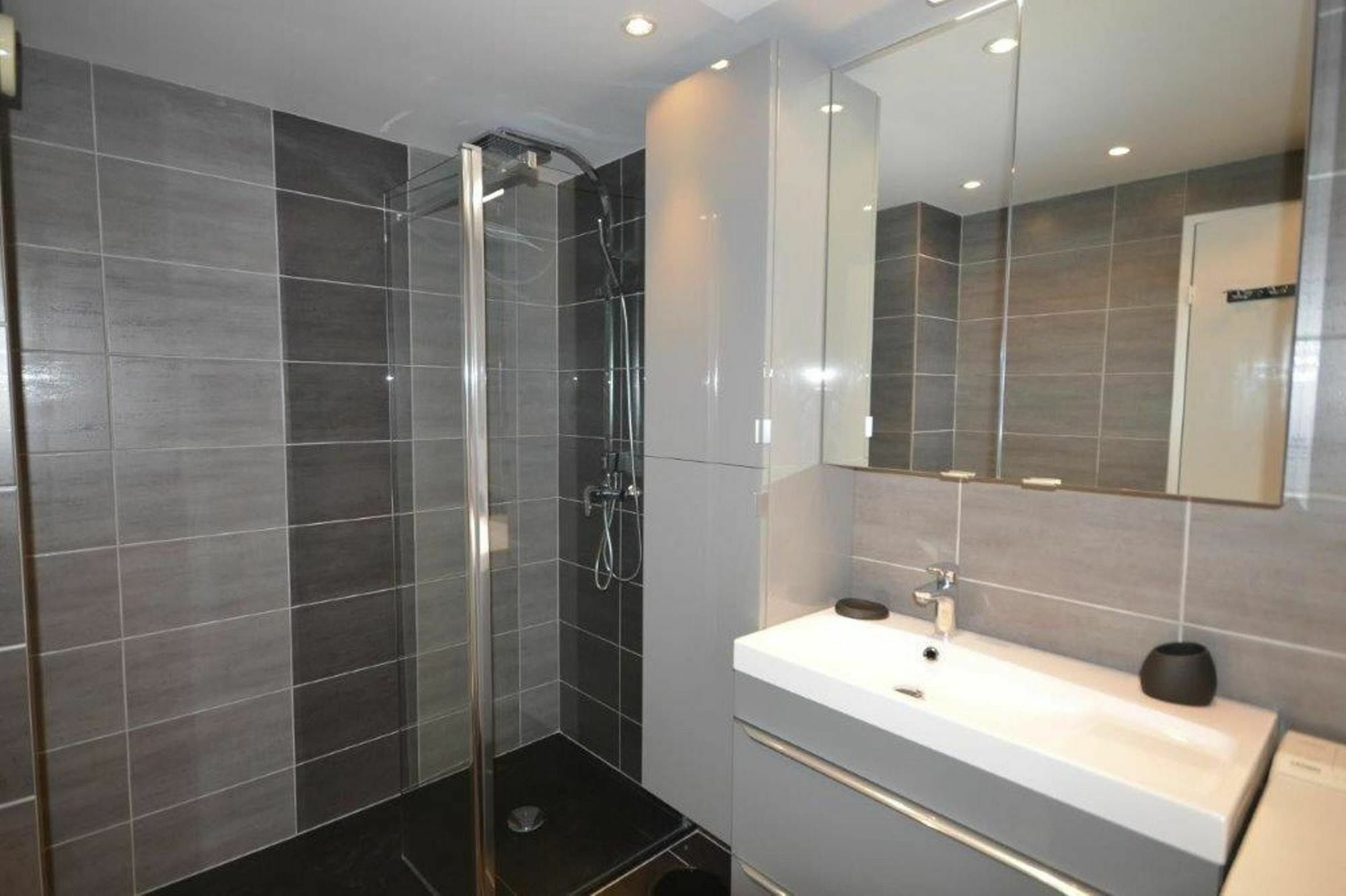 With 2 Bedrooms In Cannes, With Wonderful Sea View, Furnishe Apartment Cannes