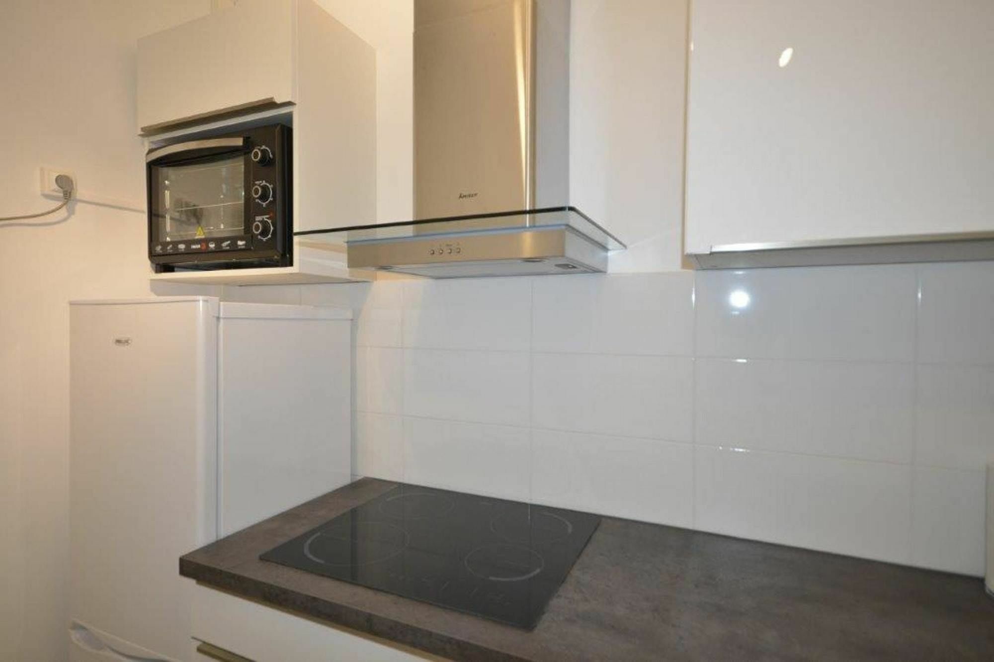 With 2 Bedrooms In Cannes, With Wonderful Sea View, Furnishe Apartment *