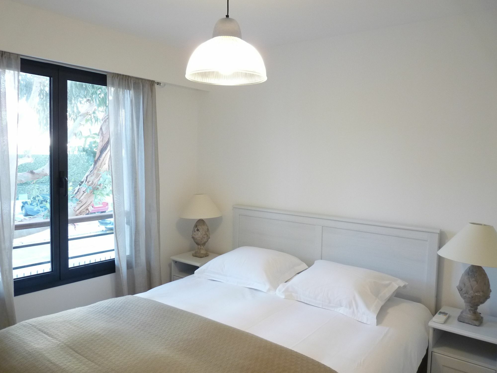 Elegant Two Bedroom With Modern Design And Terrace Close To Beaches And Center 546 Apartment *