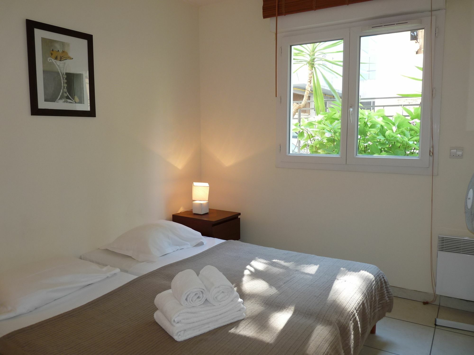 Apartment Romance B Cannes