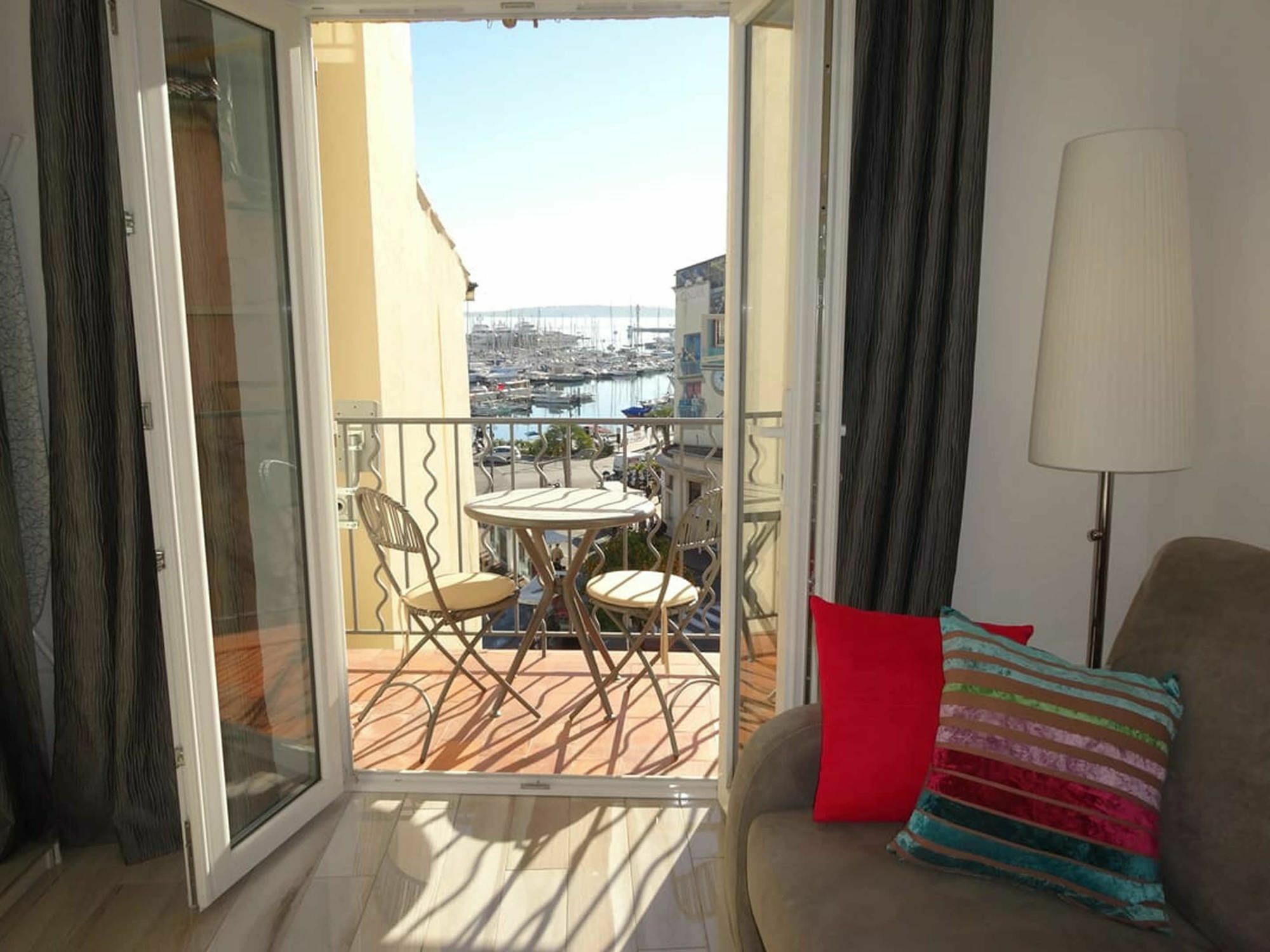 De Le Port Apartment
