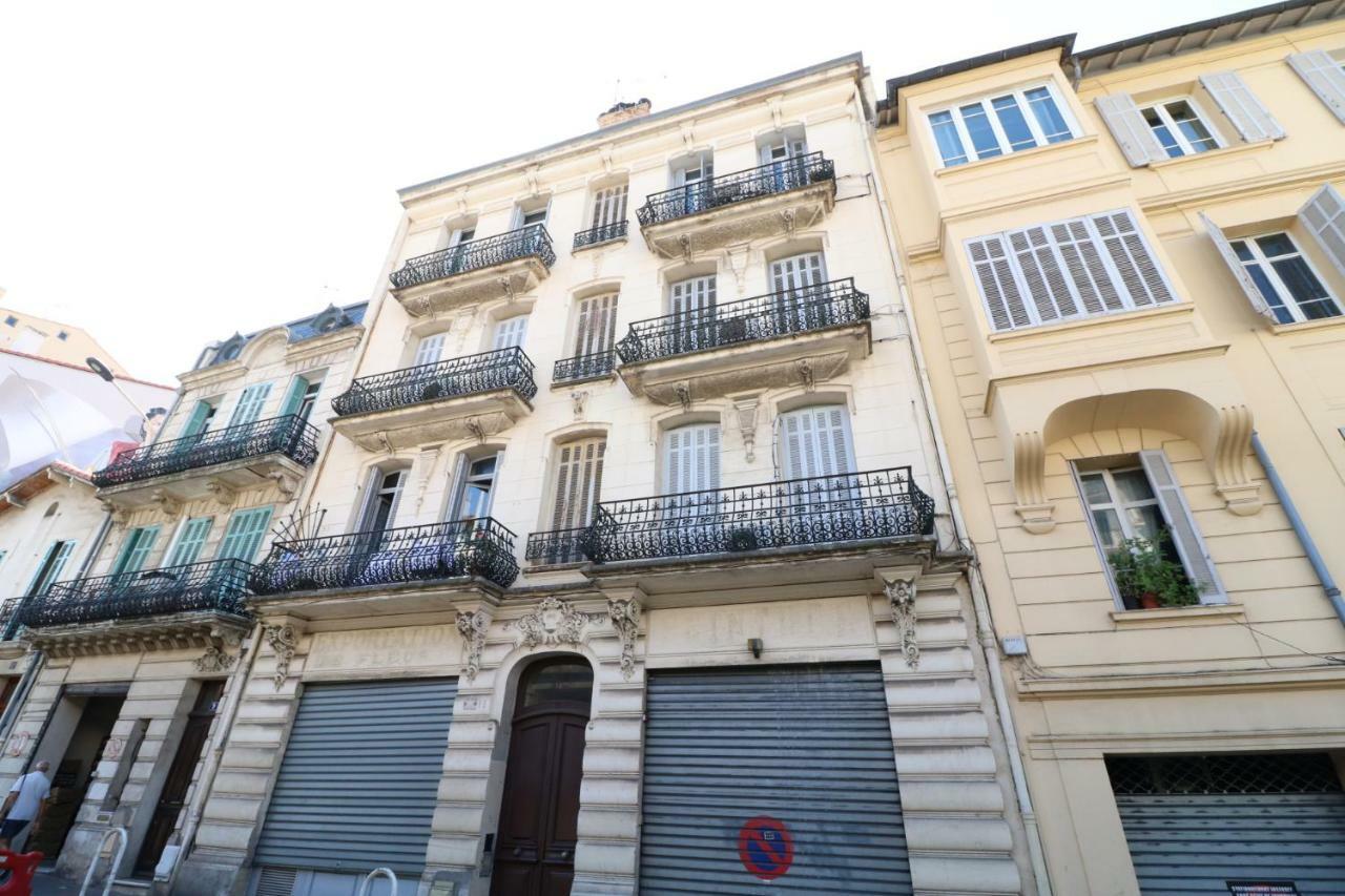 2 Bedroom Forville. 8 Mins From The Palais. 328 Apartment Cannes