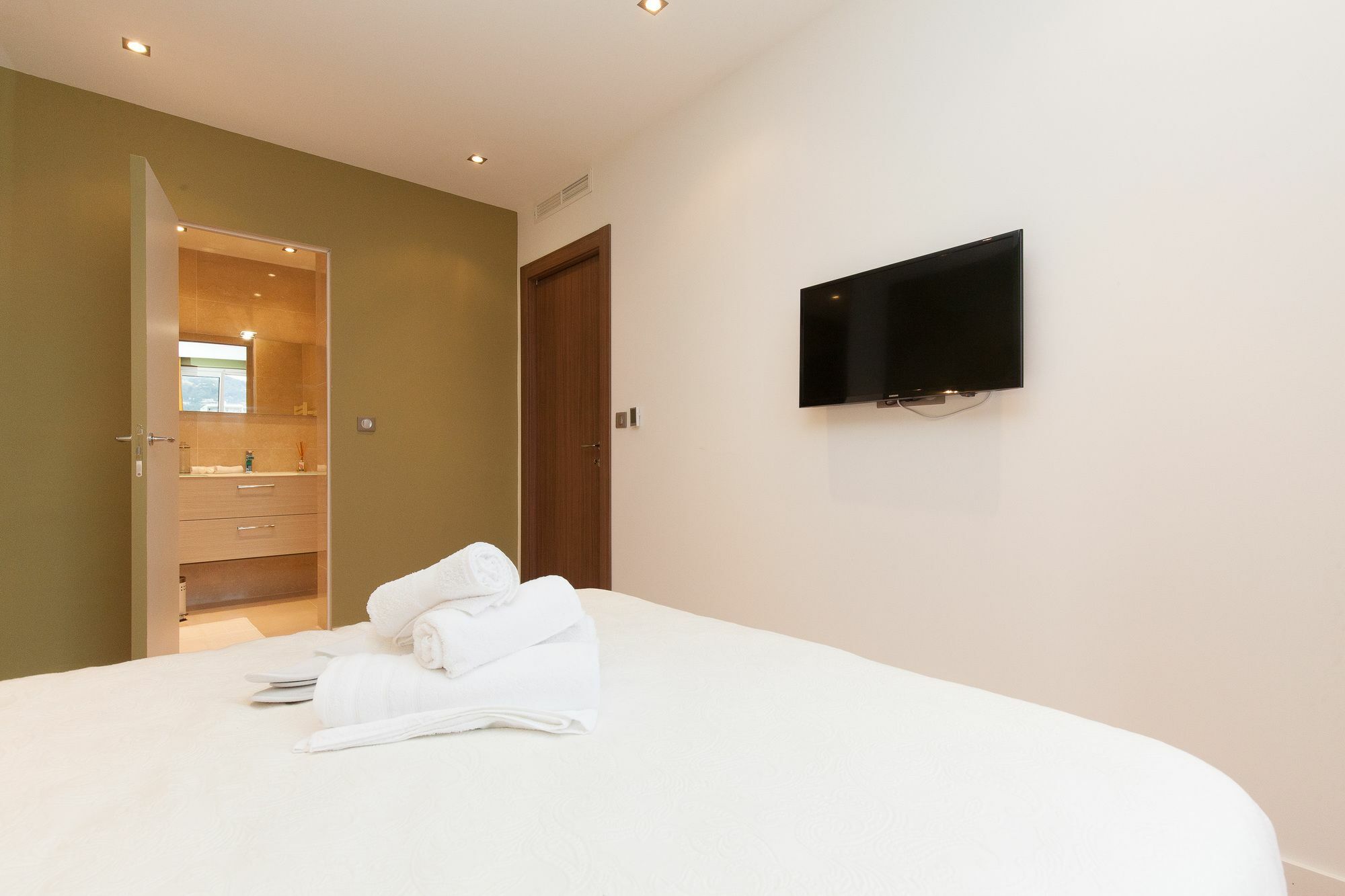 Apartment Palais Des Lieges Yhoost