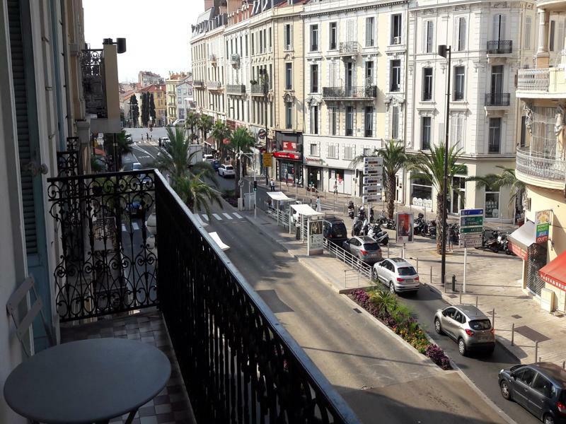 Apartment Three-bedrooms Flat Palais Des Festivals