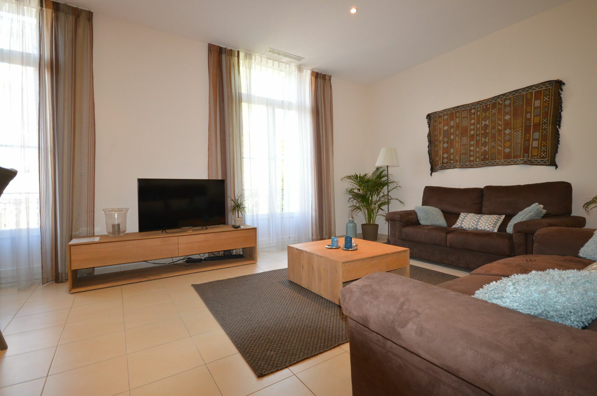 Three-bedrooms Flat Palais Des Festivals * Cannes