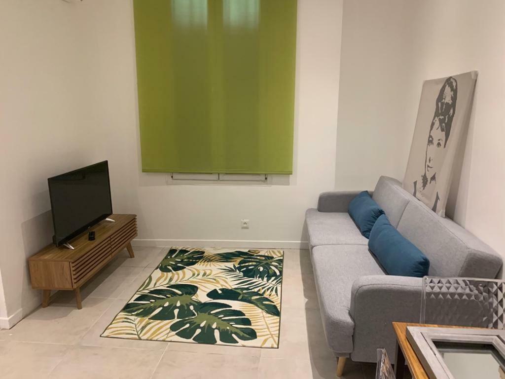 Apartment Centre - Rue Montaigne Cannes