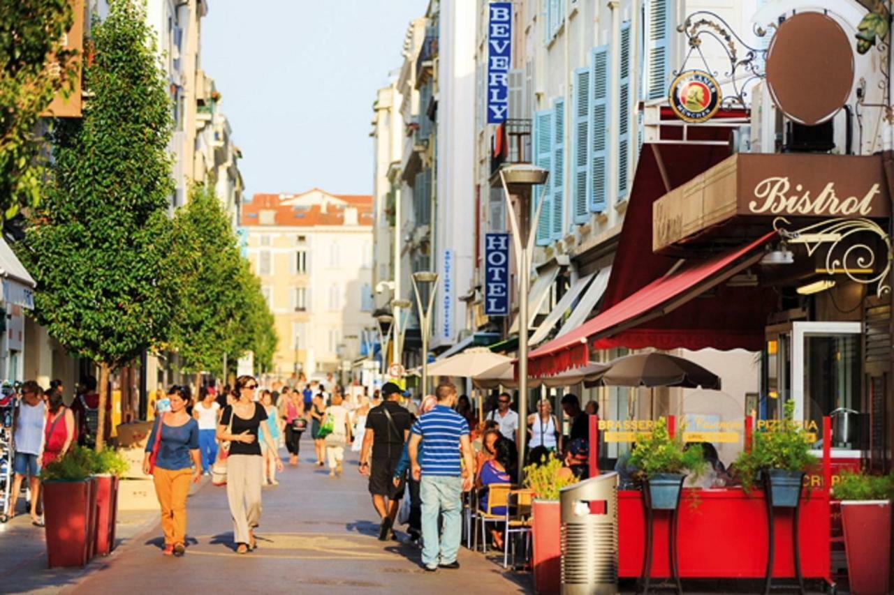 Apartment Studio Carre D'or