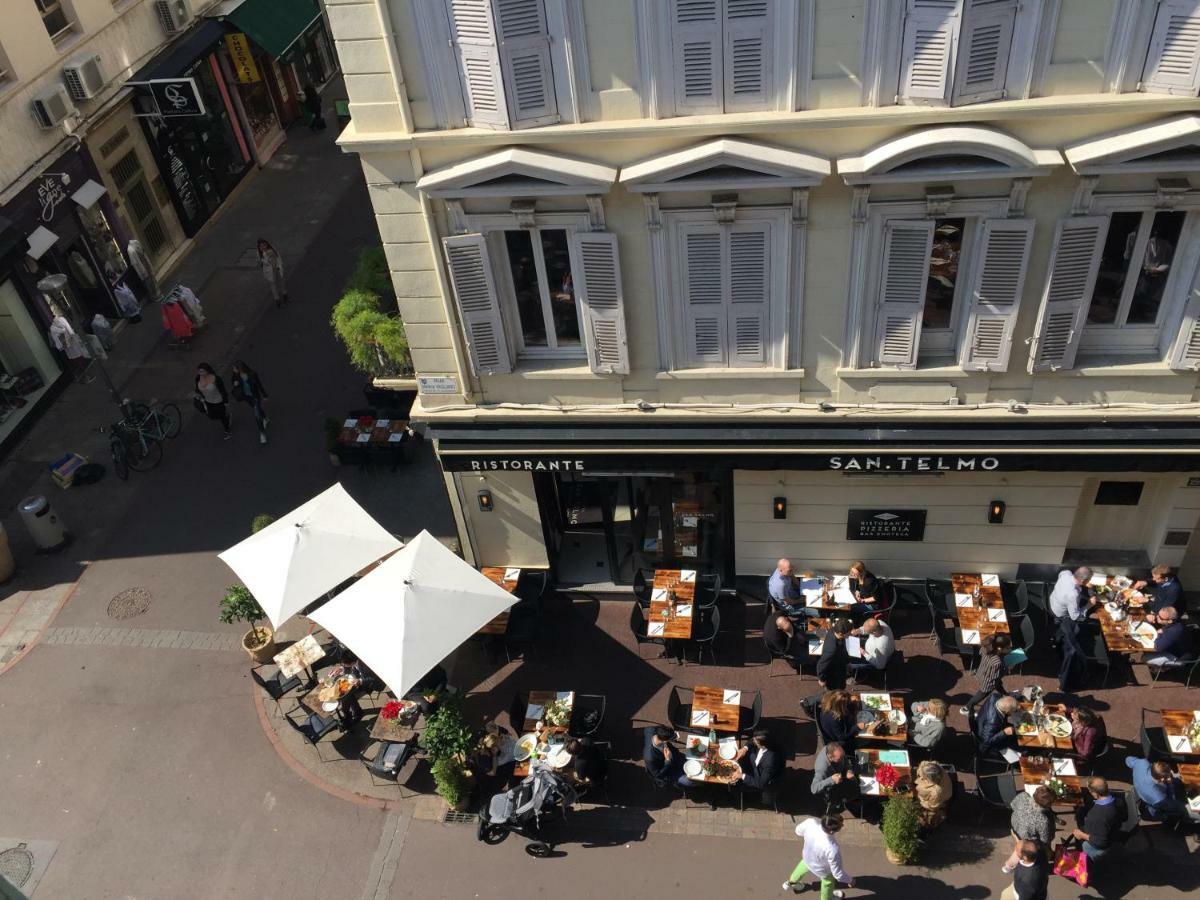 - 33 Rue Hoche Appartement *