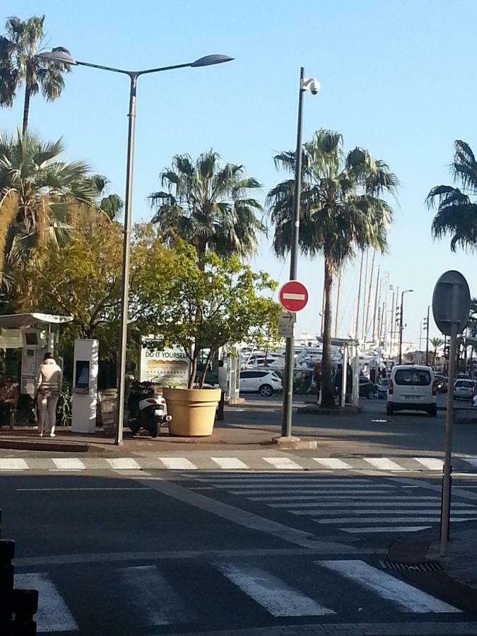 Cannes,croisette,palais Des Festivals,plages Cannes