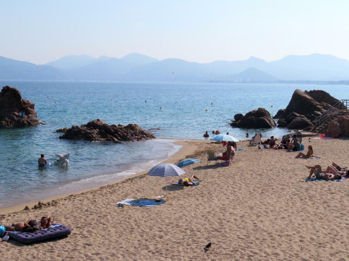 Appartement Centre Cannes, Logement Rénové Rue Piétonne, Proche Plage Et Palais Festival Cannes