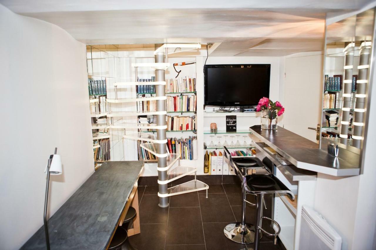 Flat Apartment *