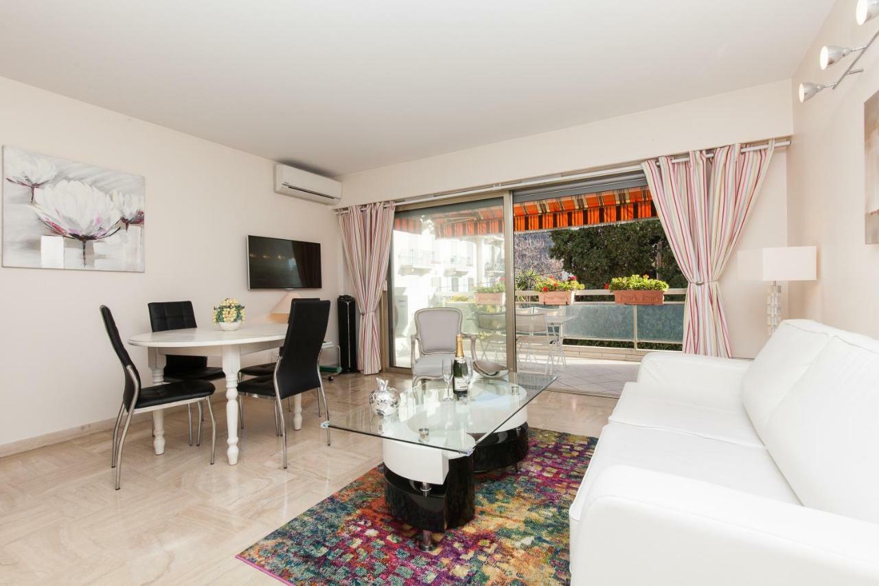 Alexandra Apartment