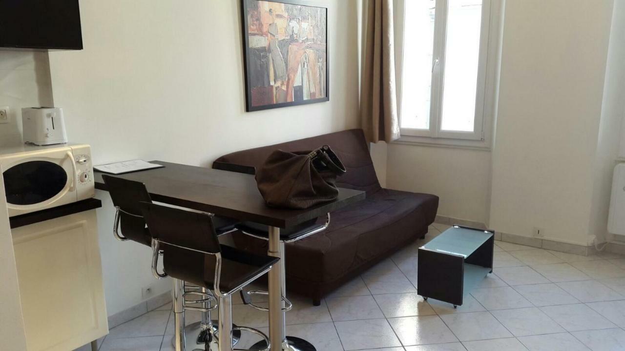 Hoche Apartment