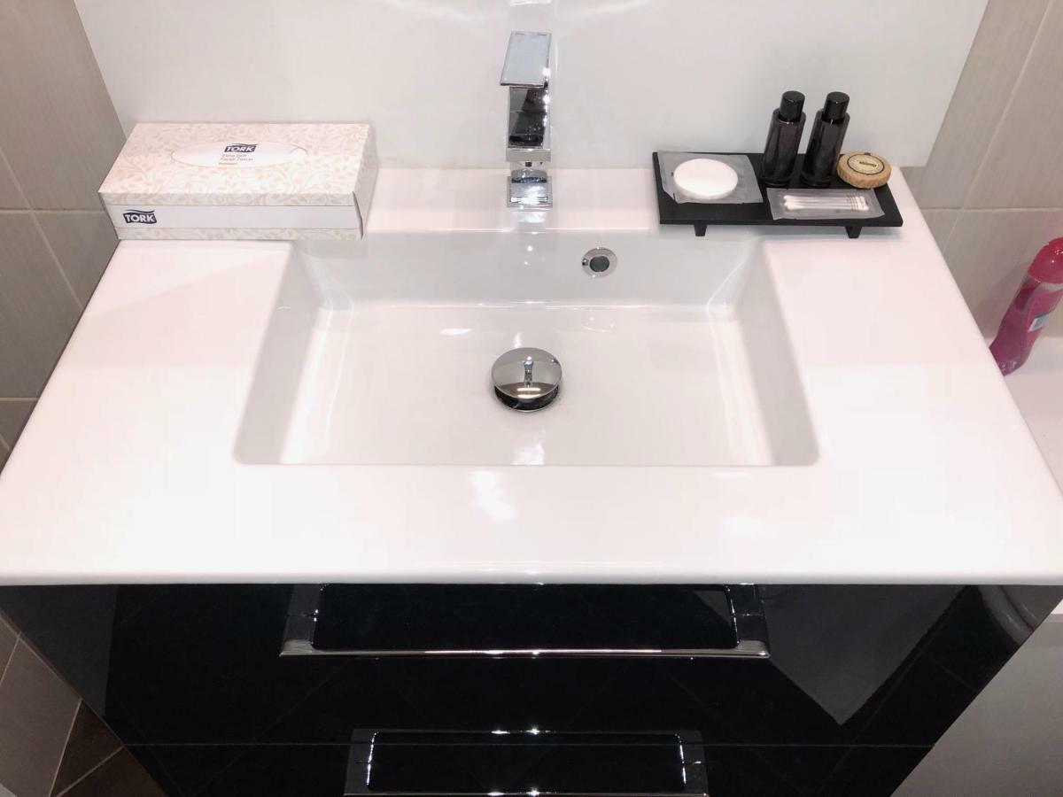 Luxury Studio Apartment