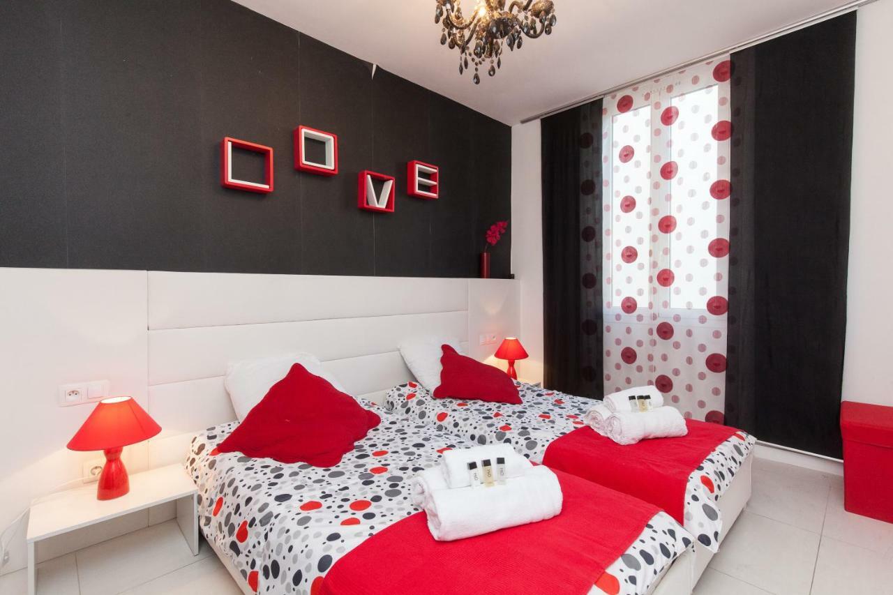 Apartment 7e Art 2 Pieces 3 Etoiles Calme Plein Centre 5mn Plages Et Palais